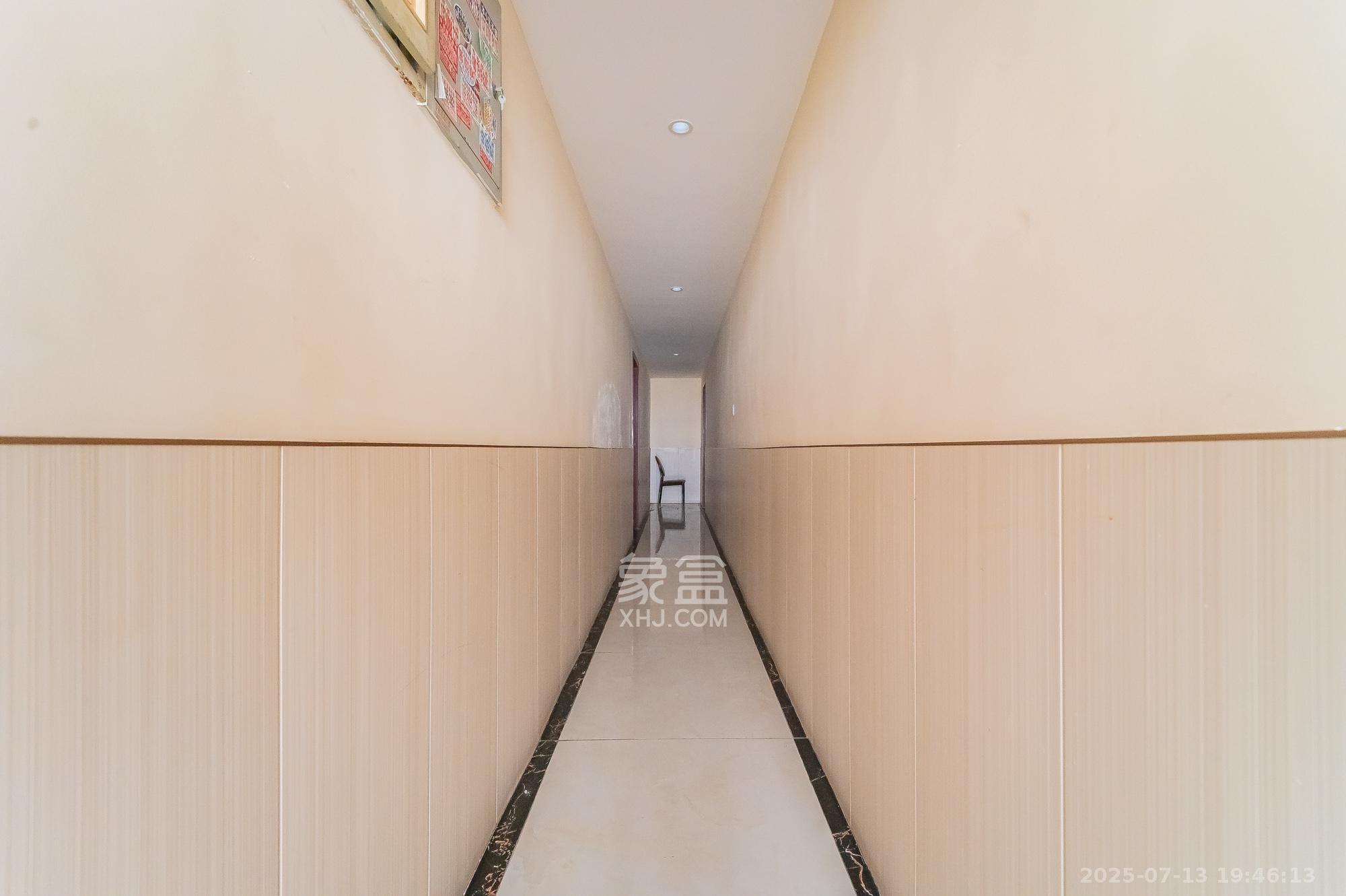 思进大厦  3室2厅2卫    42.8万 思进大厦  3室2厅2卫    42.8万其他