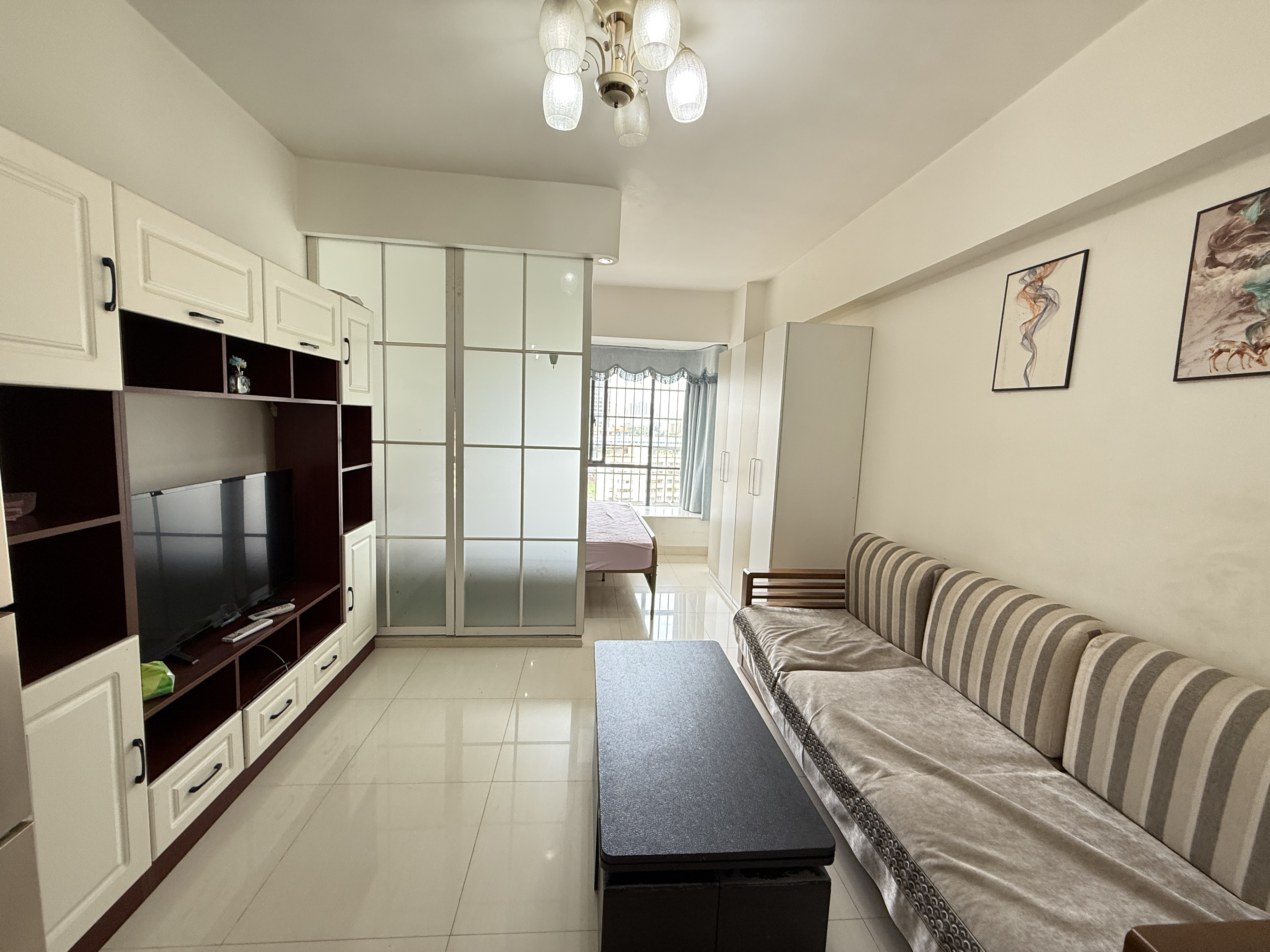 鑫汇大厦 1室1厅1卫 1600.0元/月 鑫汇大厦 1室1厅1卫 1600.0元/月室内图