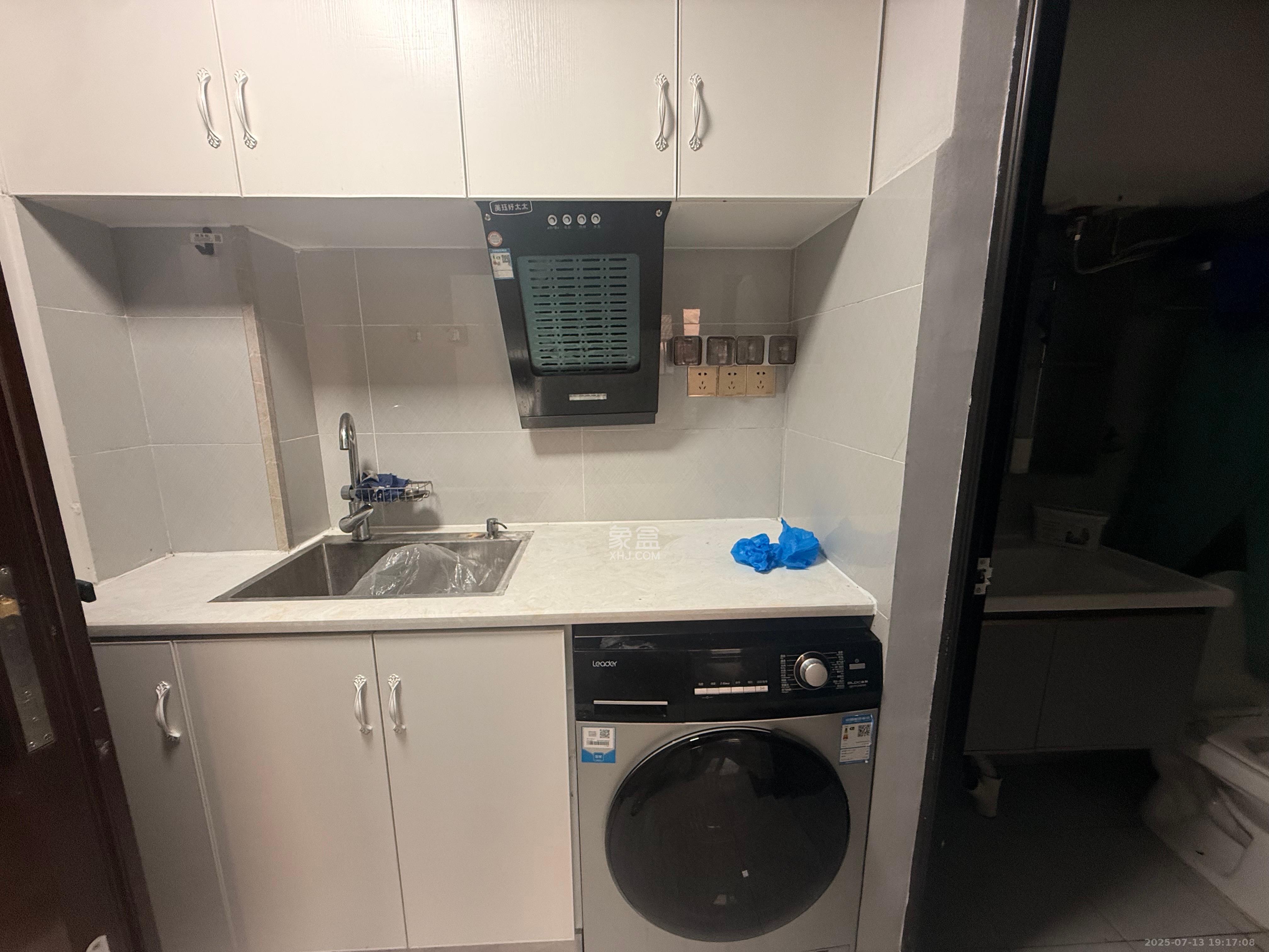 中海珑悦府 1室1厅1卫 1200.0元/月 中海珑悦府 1室1厅1卫 1200.0元/月室内图