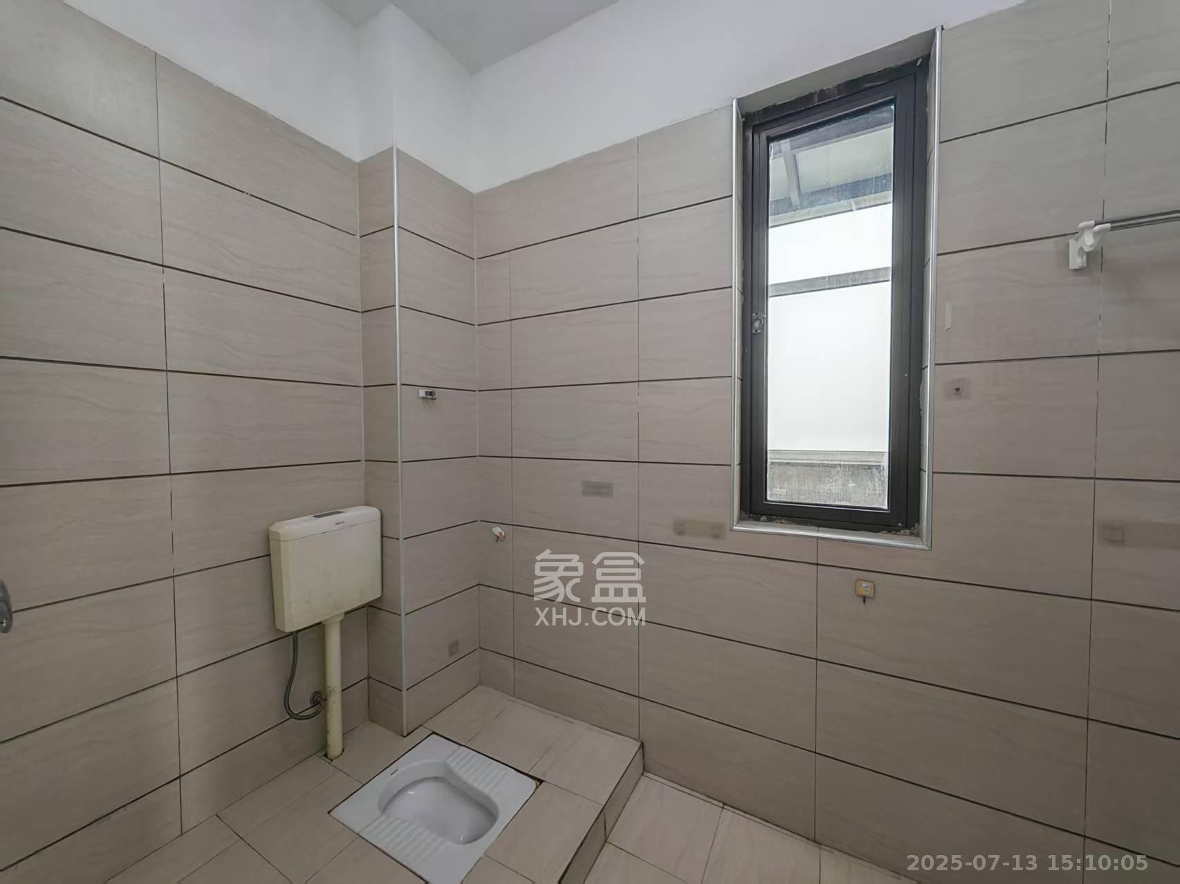 金茂梅溪湖 2室2厅1卫 2400.0元/月 金茂梅溪湖 2室2厅1卫 2400.0元/月室内图