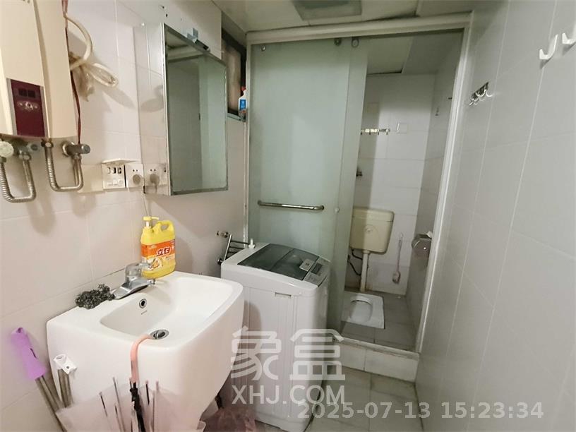 阳光100二期  1室1厅1卫   1250.00元/月室内图