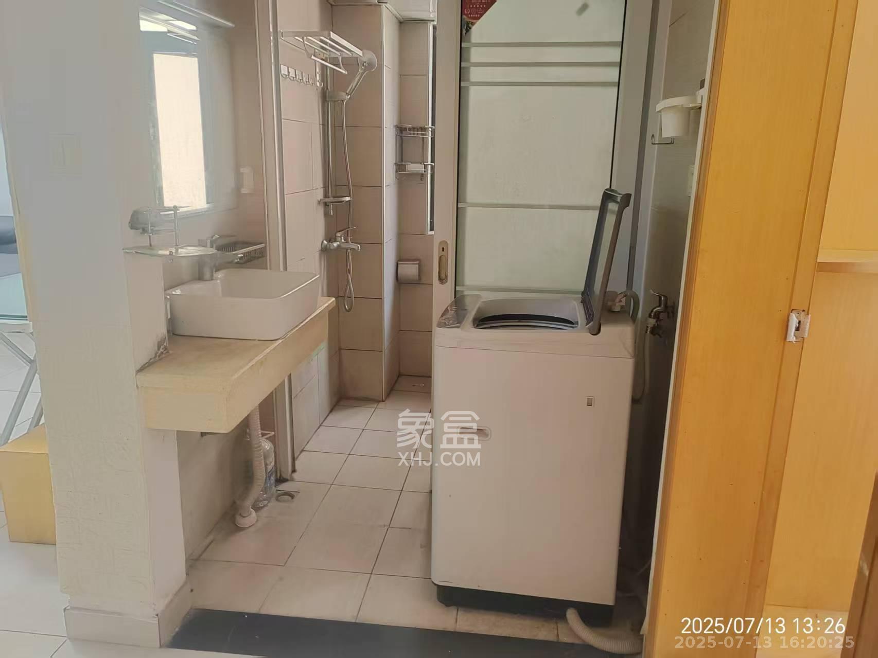 宏泽佳园 1室2厅1卫 3000.0元/月 宏泽佳园 1室2厅1卫 3000.0元/月室内图