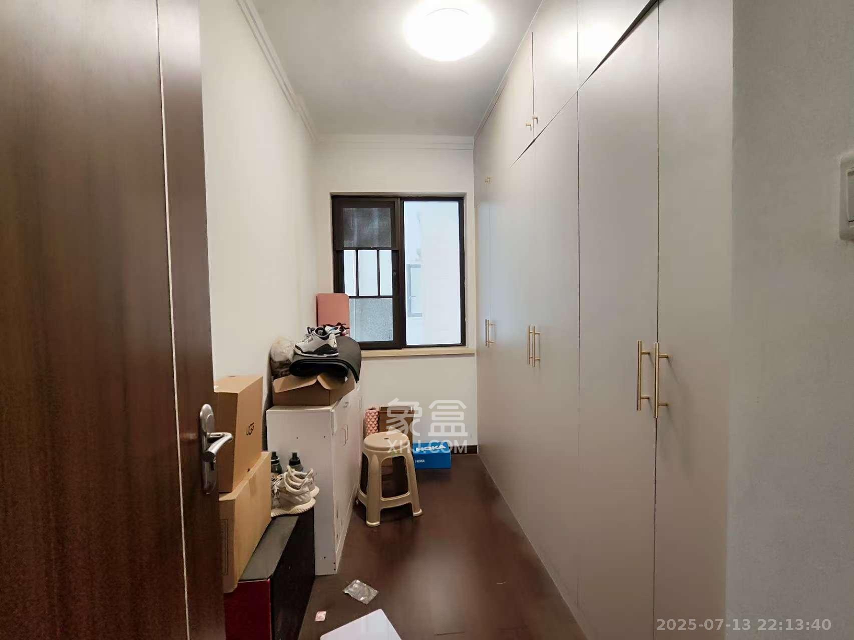 万润滨江天著 4室2厅2卫 3000.0元/月 万润滨江天著 4室2厅2卫 3000.0元/月室内图