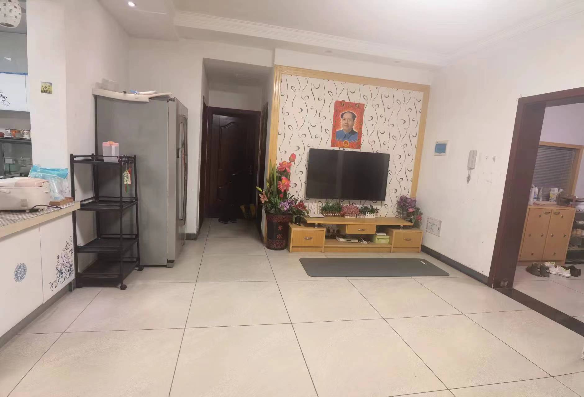 旺佳华府 3室3厅2卫 1500.0元/月 旺佳华府 3室3厅2卫 1500.0元/月室内图