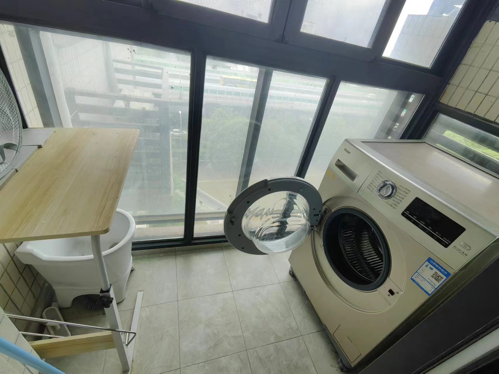 芒果社  2室2厅1卫    2500.0元/月室内图