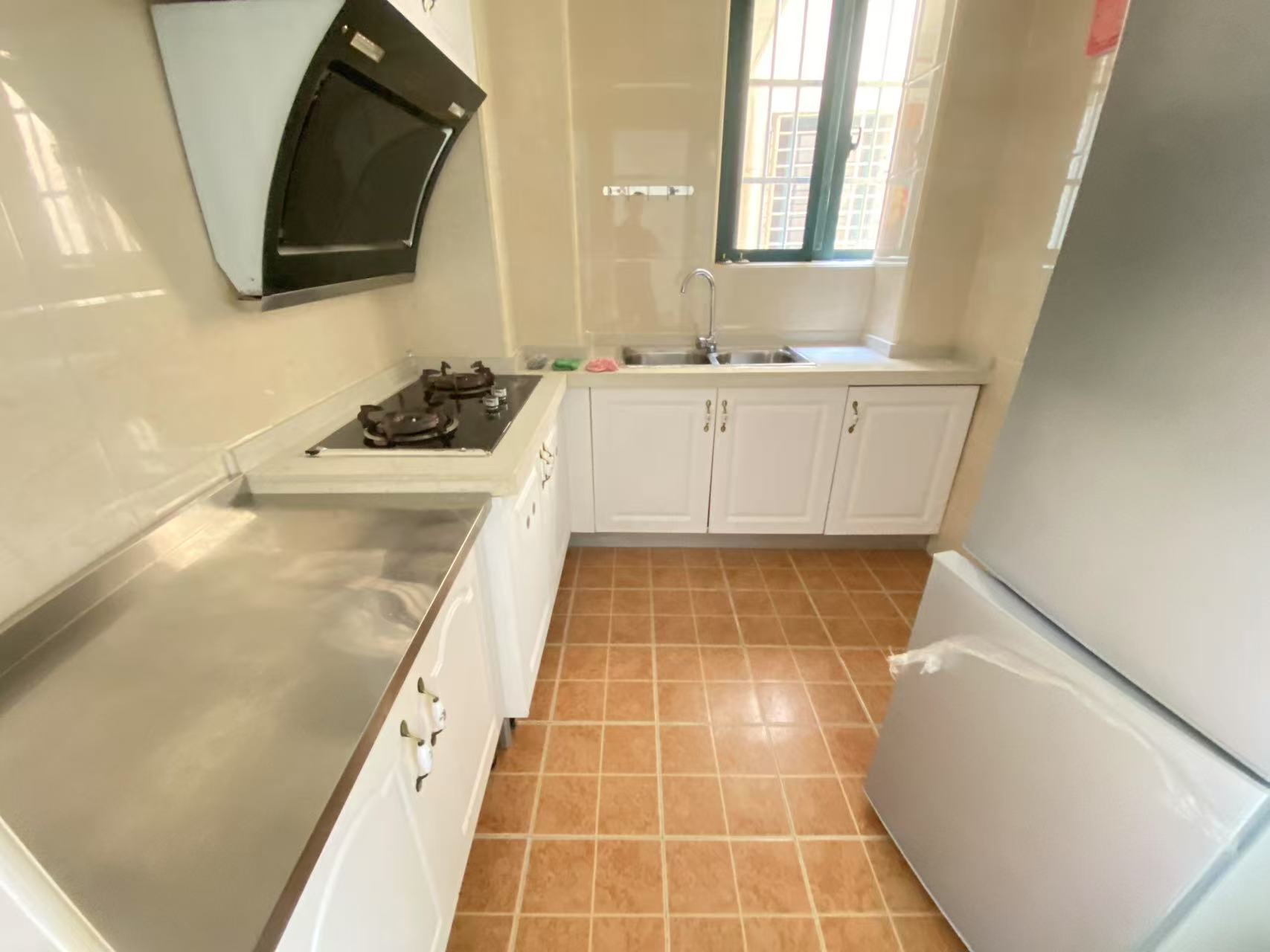 书馨苑  2室1厅1卫    2500.0元/月 书馨苑  2室1厅1卫    2500.0元/月室内图