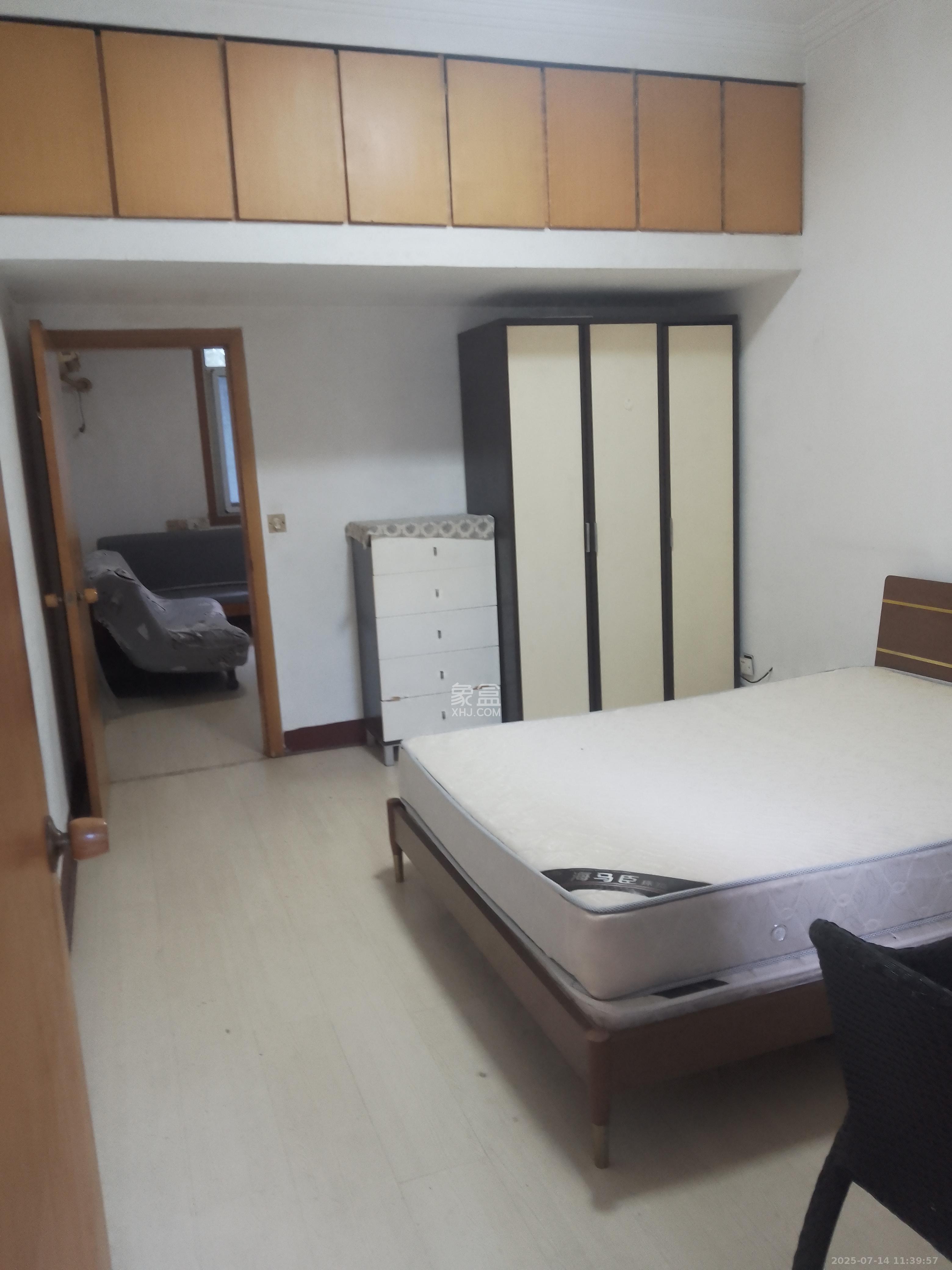 东瓜山二村  1室1厅1卫   1000.00元/月室内图