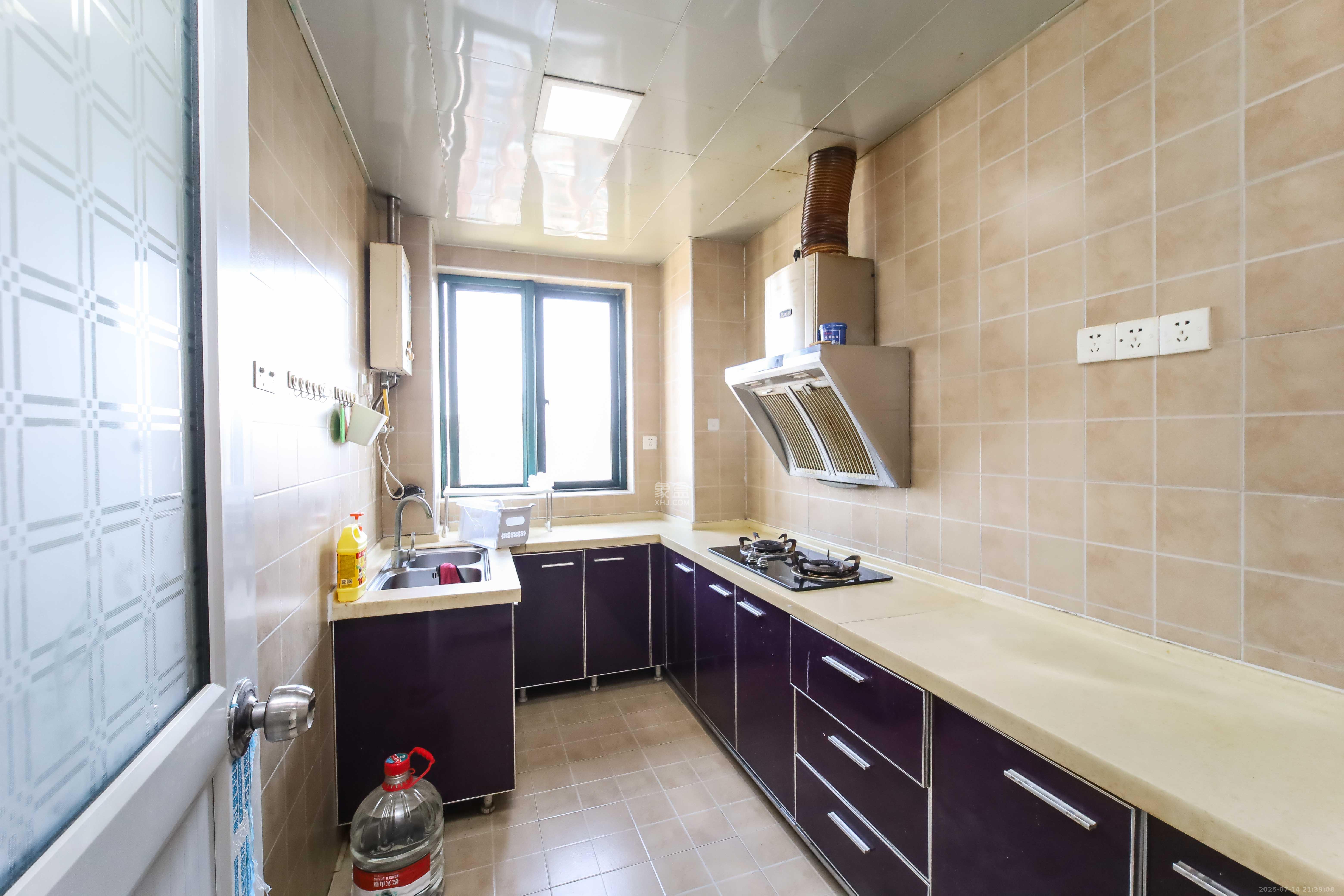 东玺门 2室1厅1卫 62.8万 东玺门 2室1厅1卫 62.8万厨房