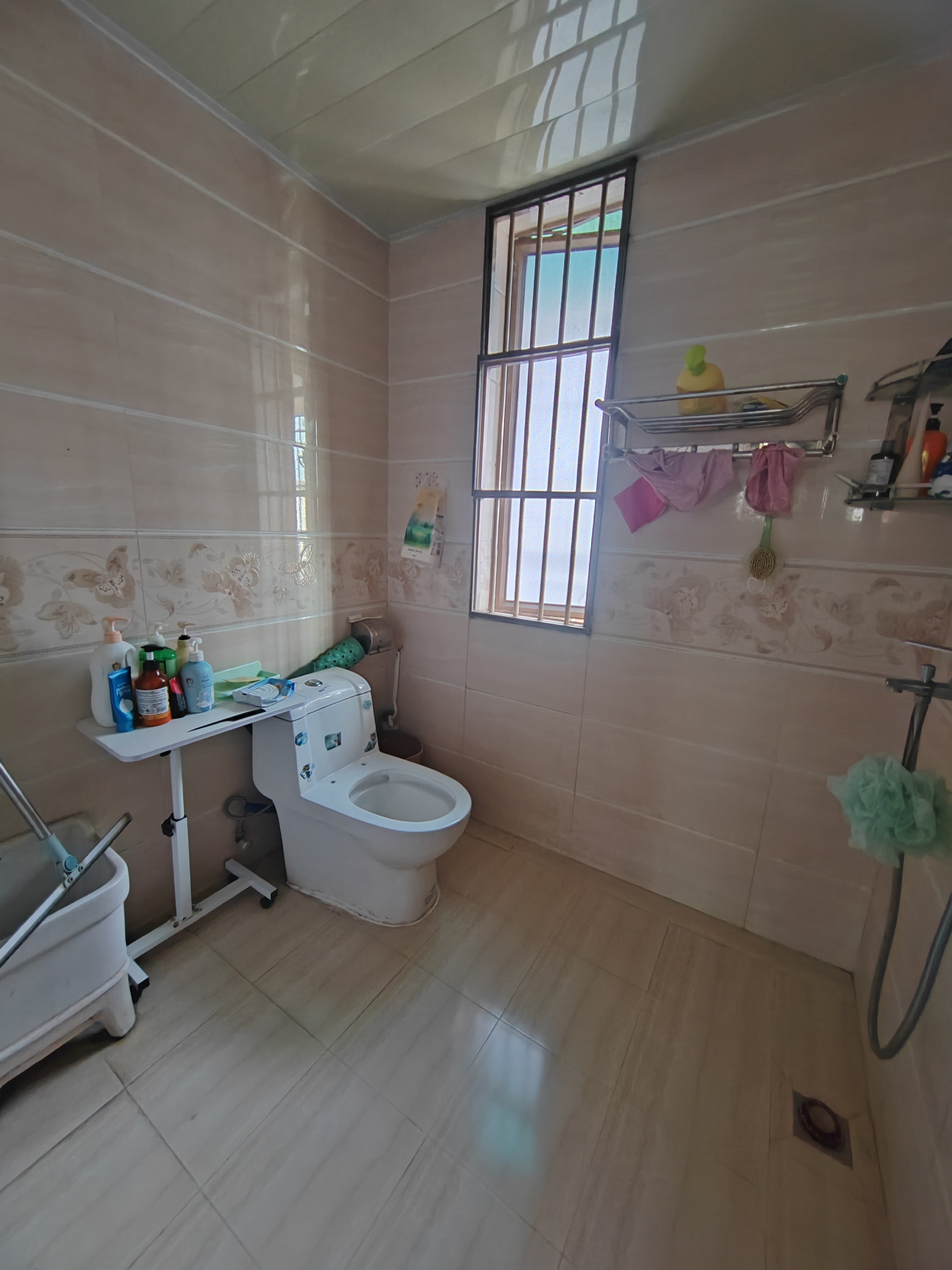 水云天  4室2厅2卫   3200.00元/月室内图