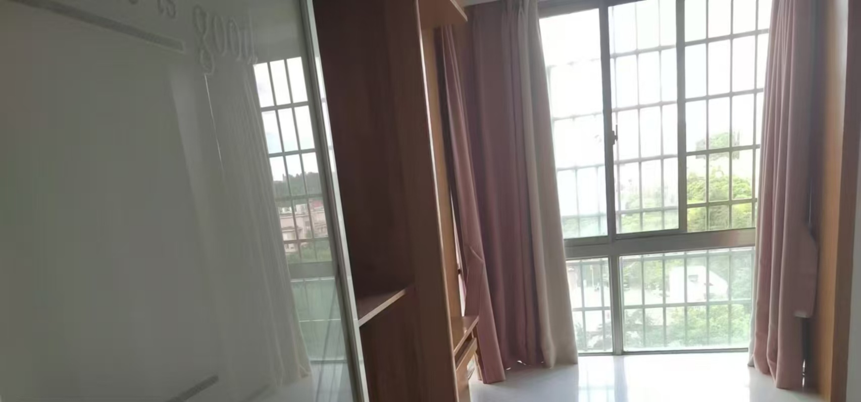 崇和中苑 2室1厅1卫 1400.0元/月 崇和中苑 2室1厅1卫 1400.0元/月室内图