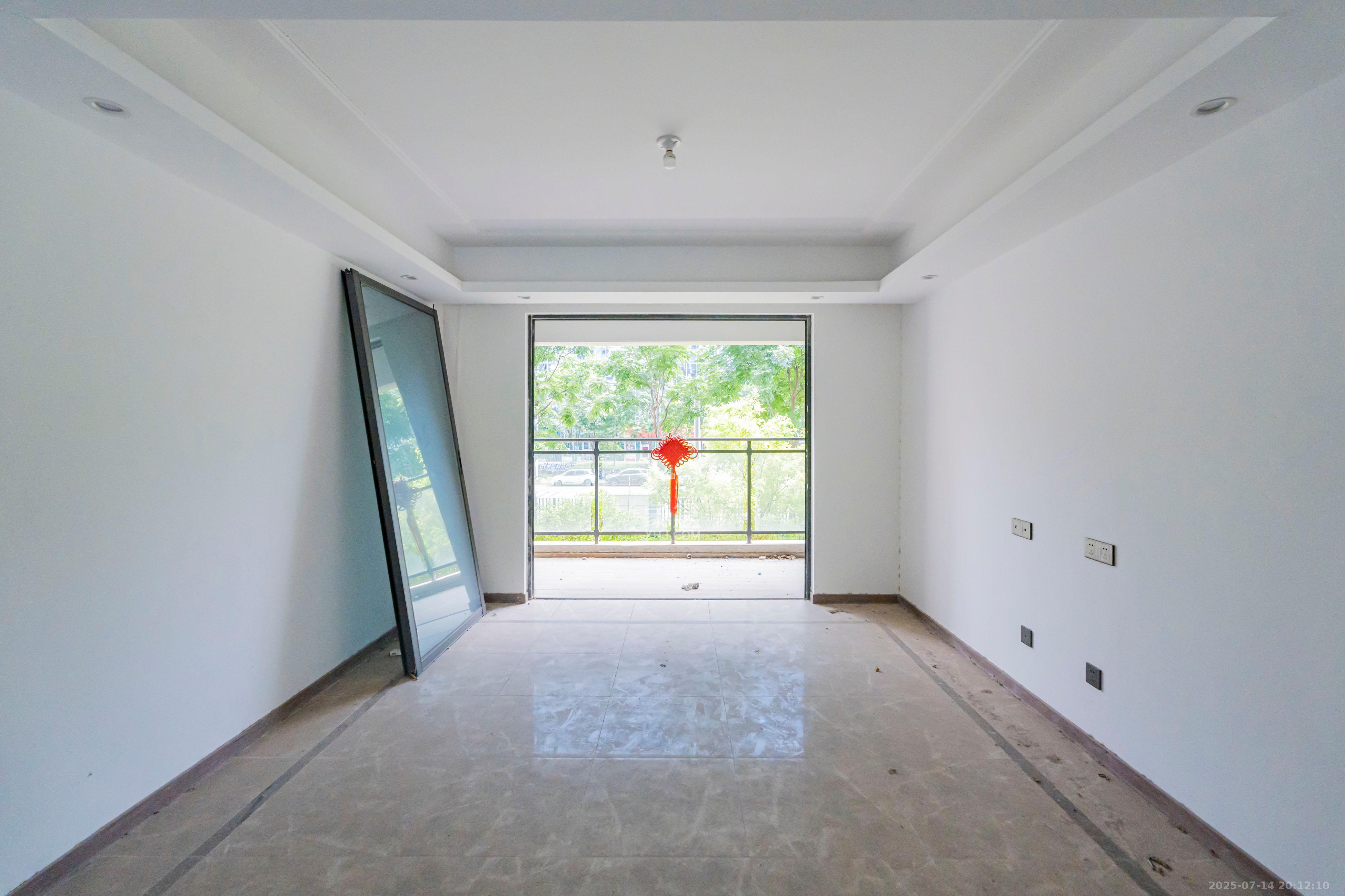 绿地V岛  4室2厅2卫    166.0万 绿地V岛  4室2厅2卫    166.0万