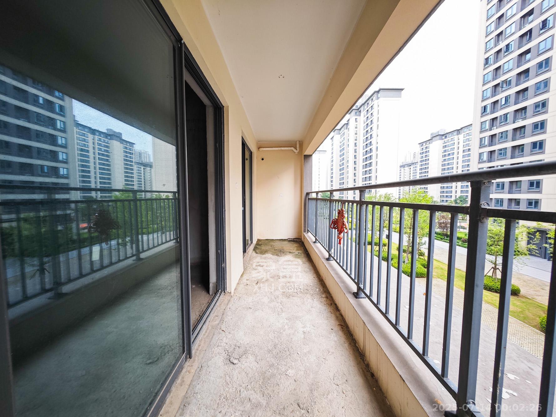 东原启城  3室2厅1卫    41.0万 东原启城  3室2厅1卫    41.0万阳台