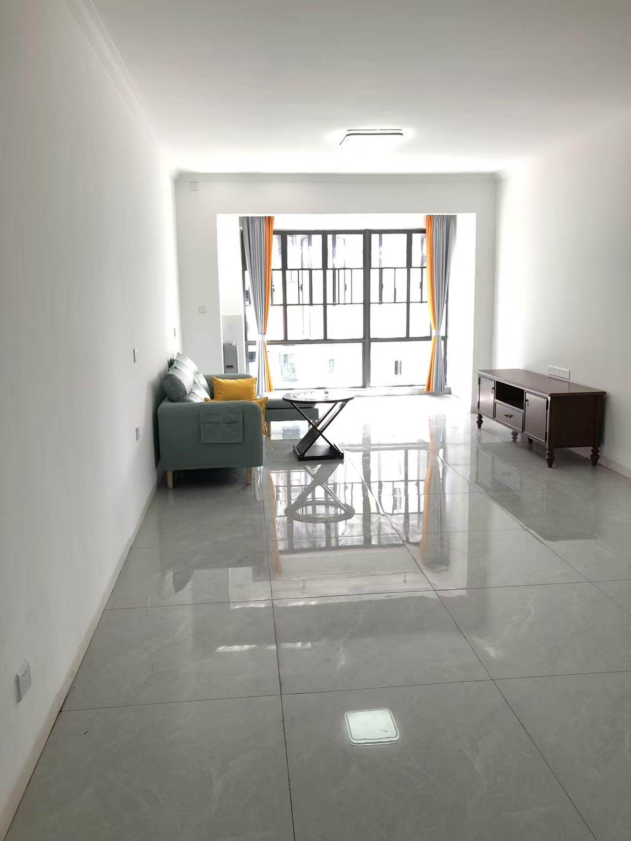 南山十里天池  3室2厅2卫    2300.0元/月 南山十里天池  3室2厅2卫    2300.0元/月户型图