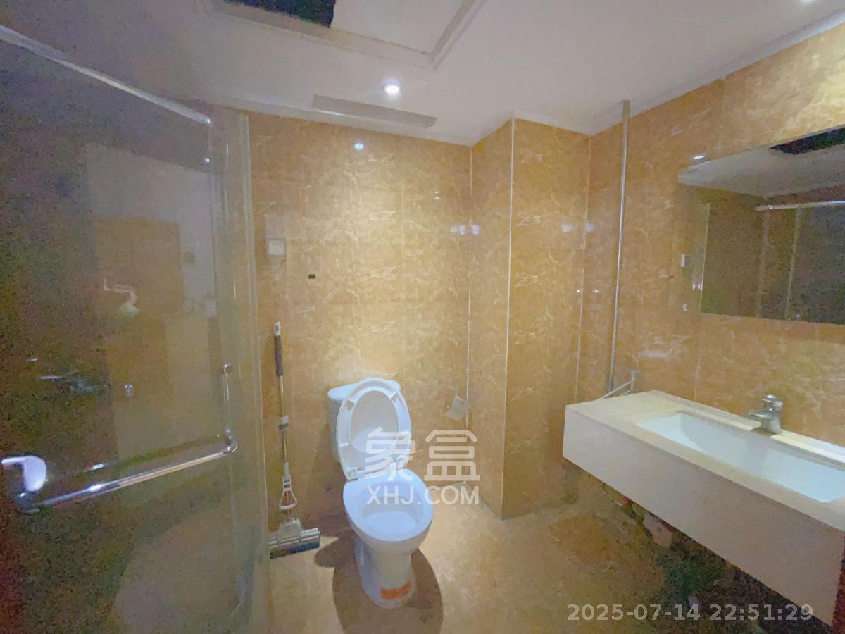 东塘瑞府  1室1厅1卫   2200.00元/月室内图