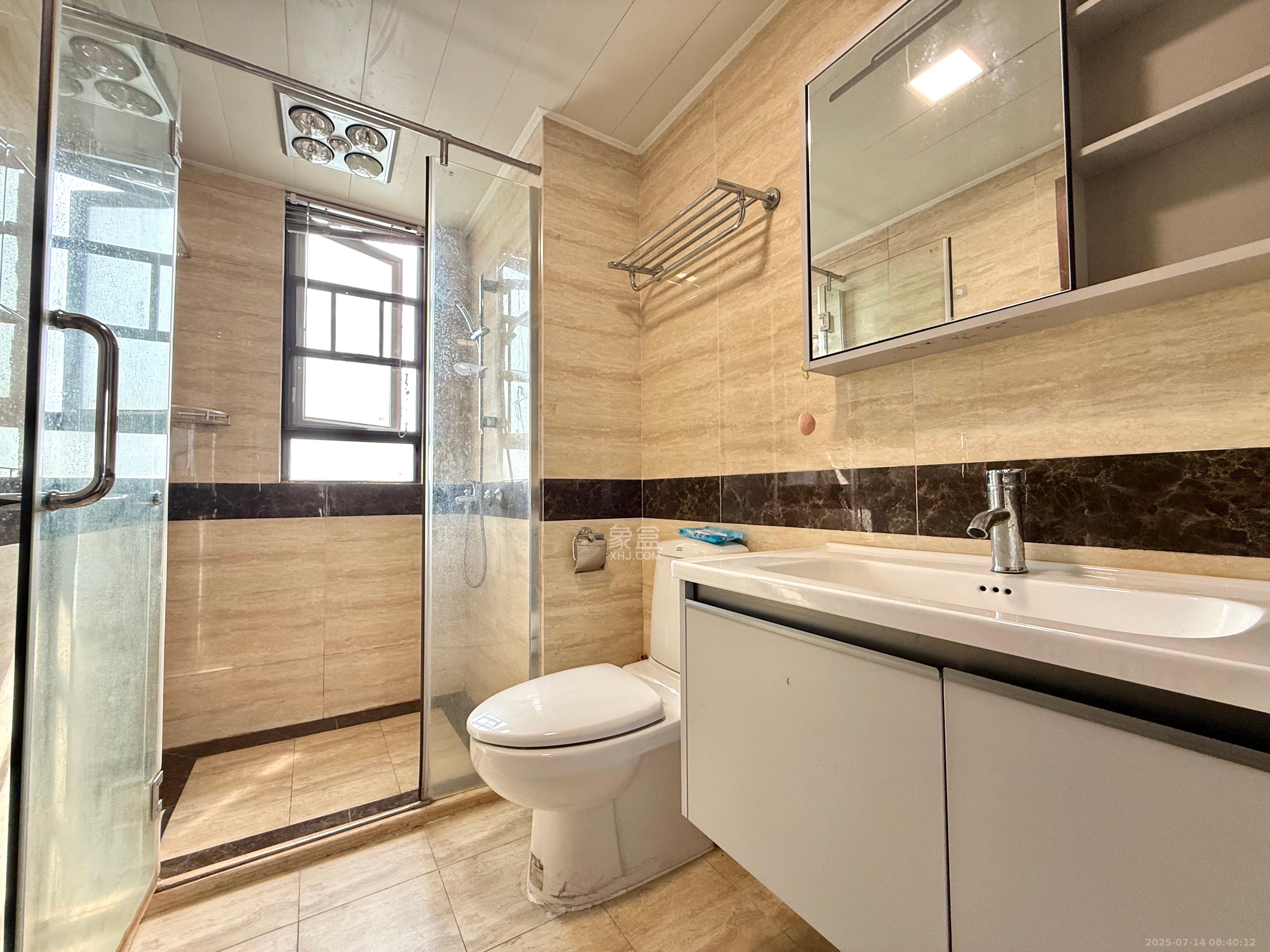 万科里金域国际  4室2厅2卫    4000.0元/月室内图