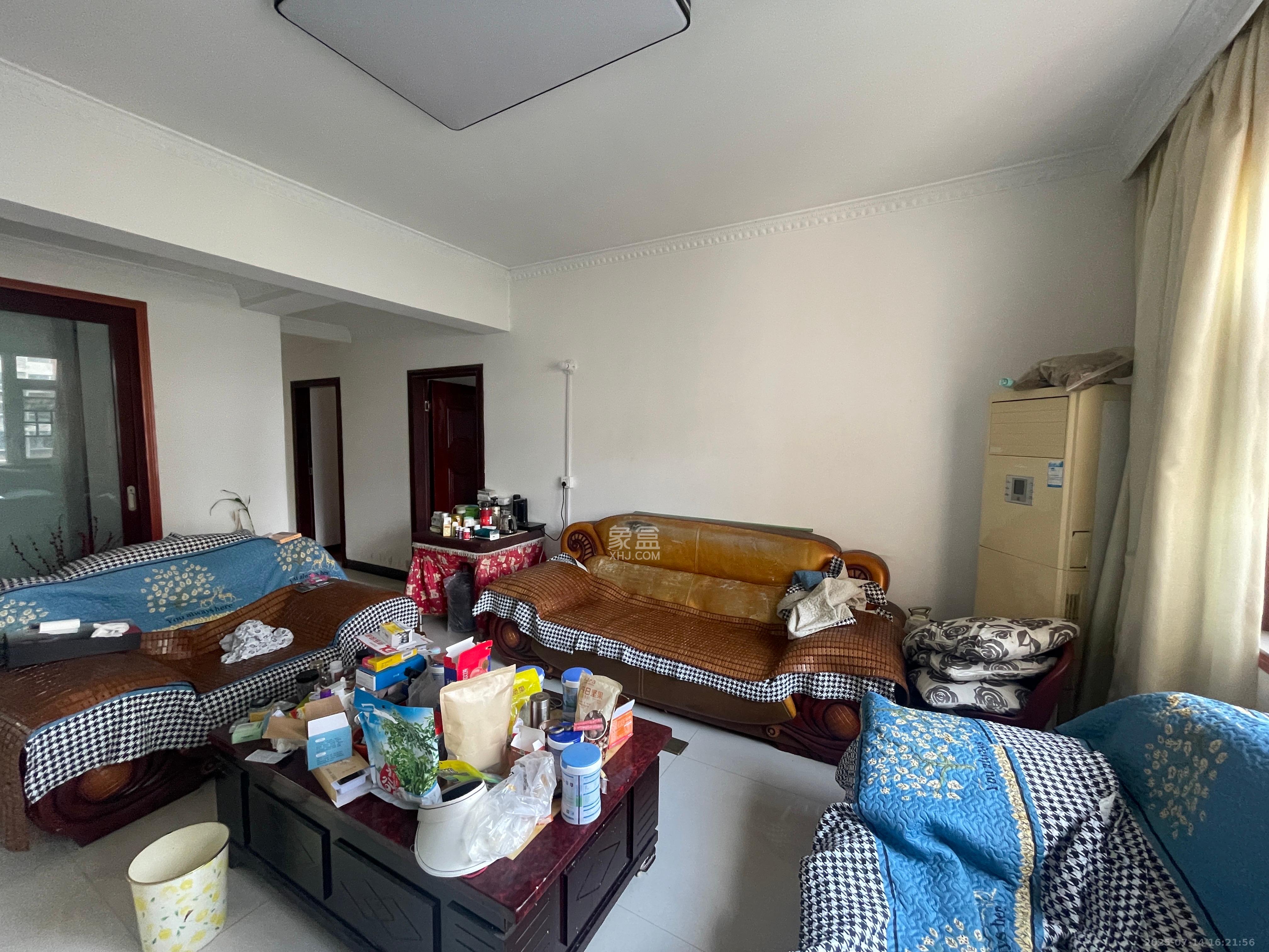 中房F联邦  4室2厅2卫    3200.0元/月 中房F联邦  4室2厅2卫    3200.0元/月室内图