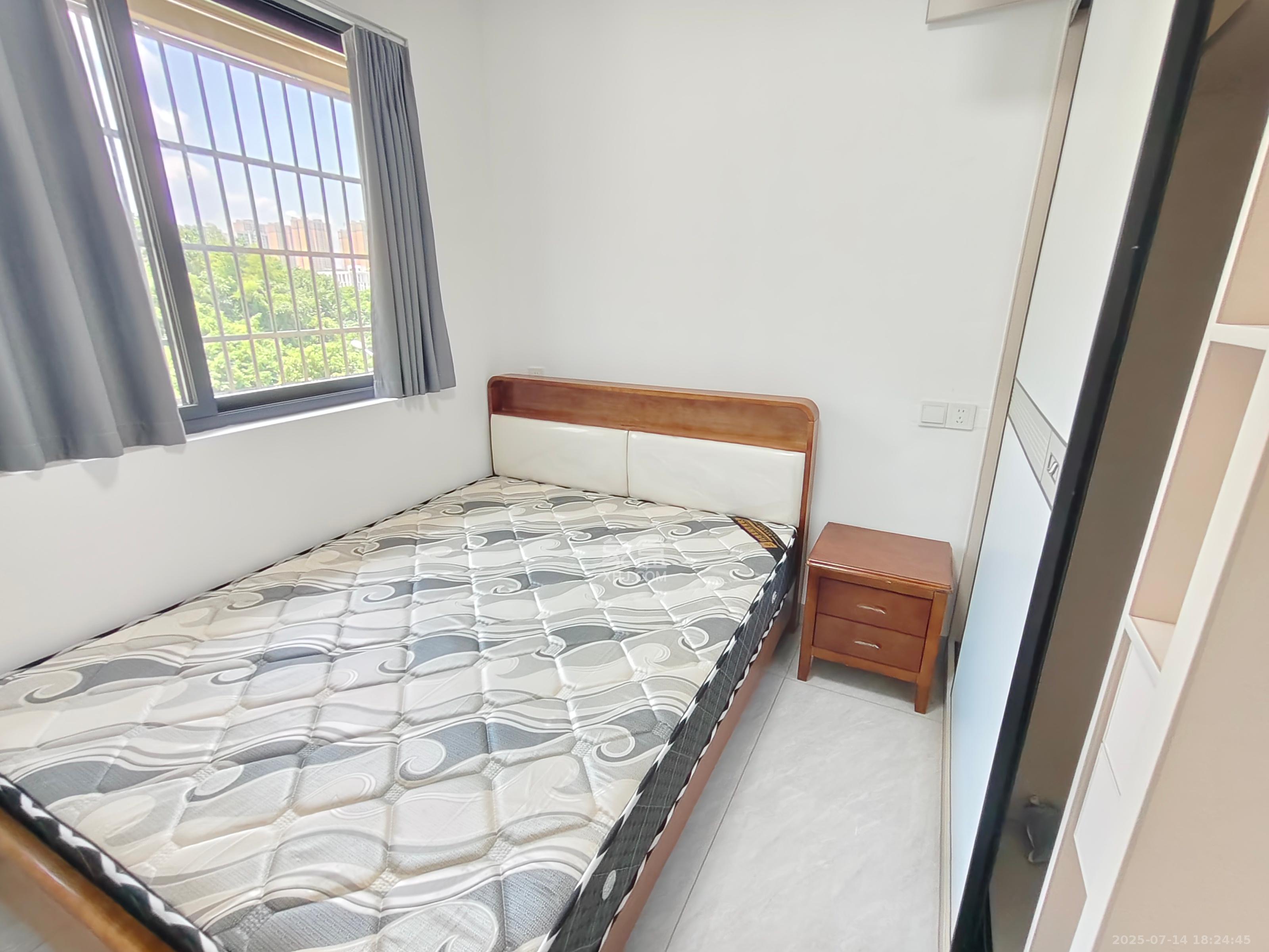 文景家园  2室1厅1卫   1900.00元/月室内图
