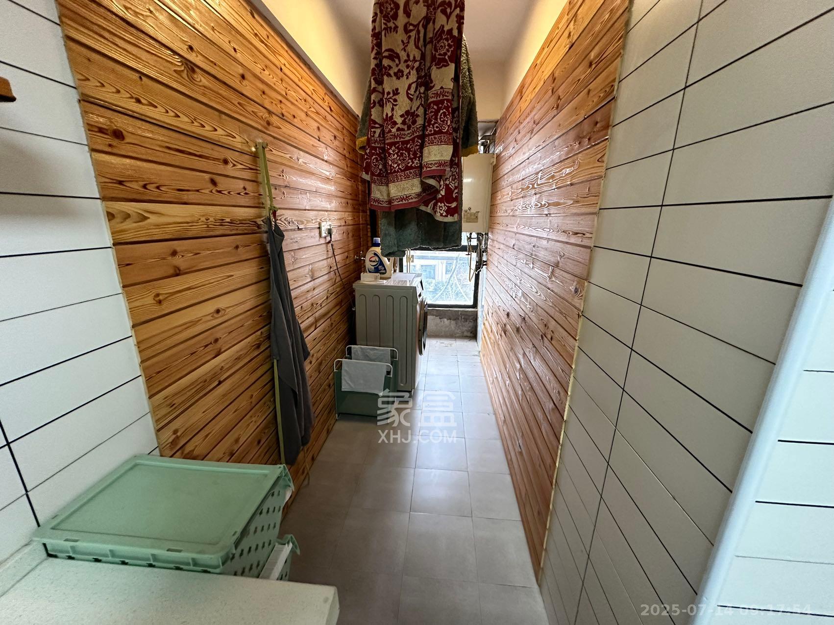 中建芙蓉嘉苑  1室1厅1卫    1700.0元/月室内图