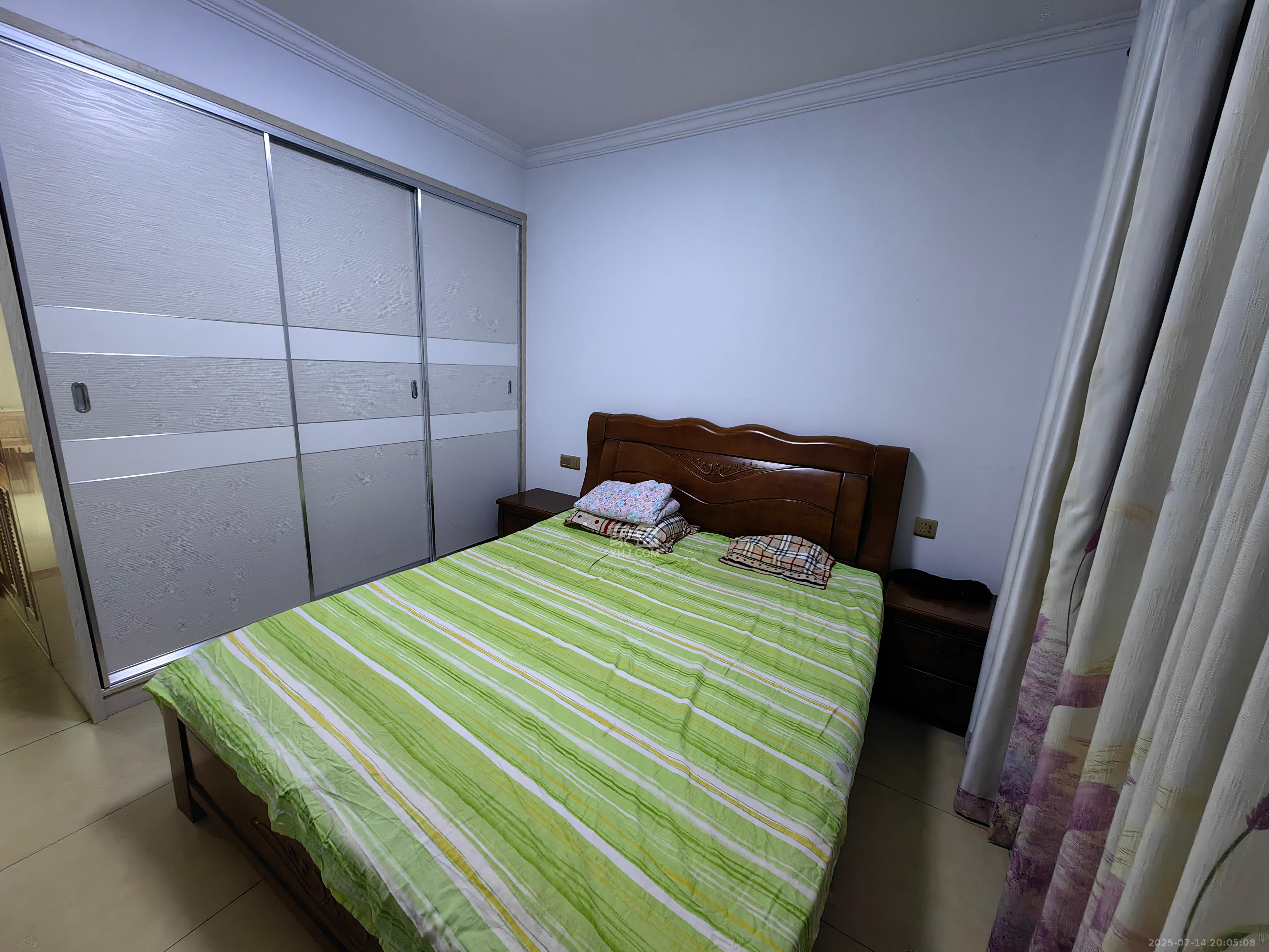 梅溪鑫苑名家  3室2厅2卫   2600.00元/月室内图