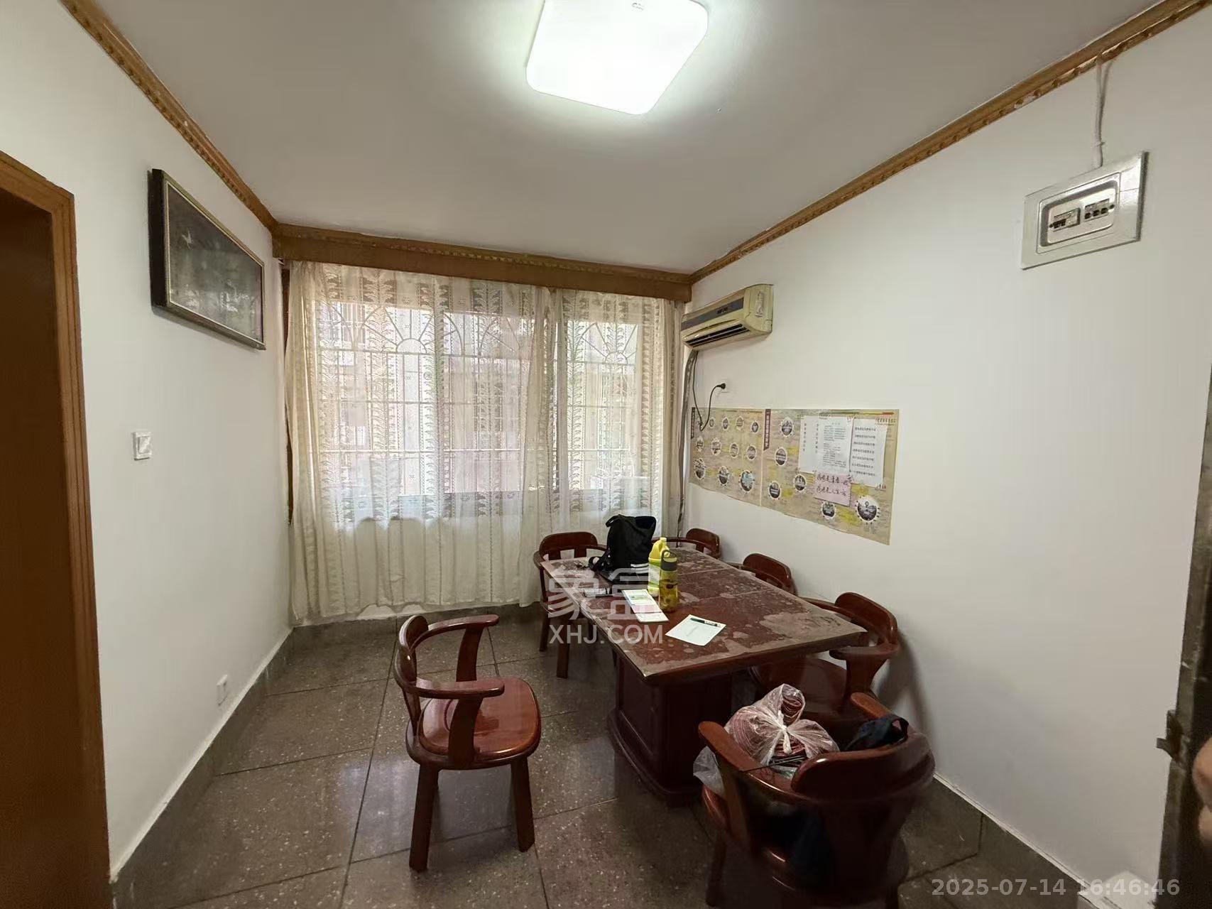 天心友园 2室1厅1卫 2500.0元/月 天心友园 2室1厅1卫 2500.0元/月室内图