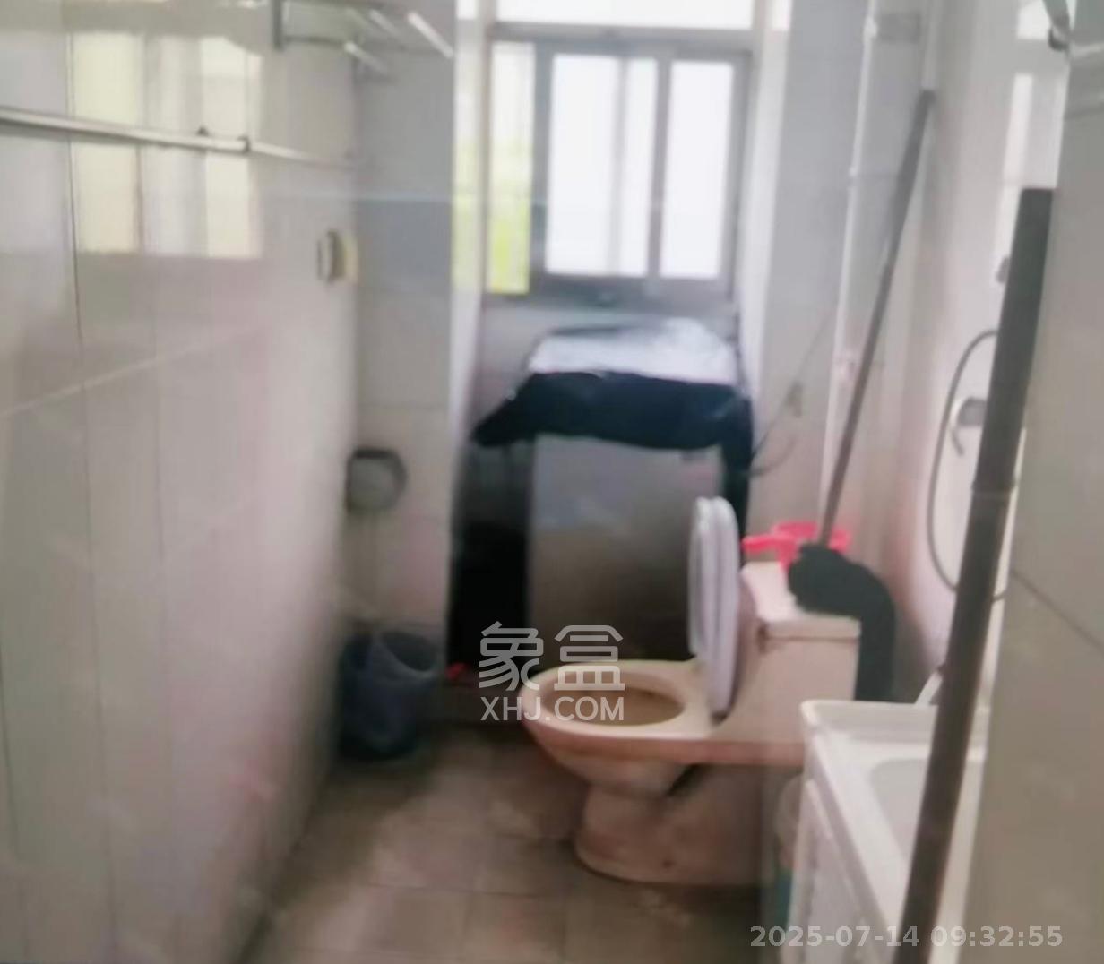 桂花二村 2室1厅1卫 2000.0元/月 桂花二村 2室1厅1卫 2000.0元/月室内图