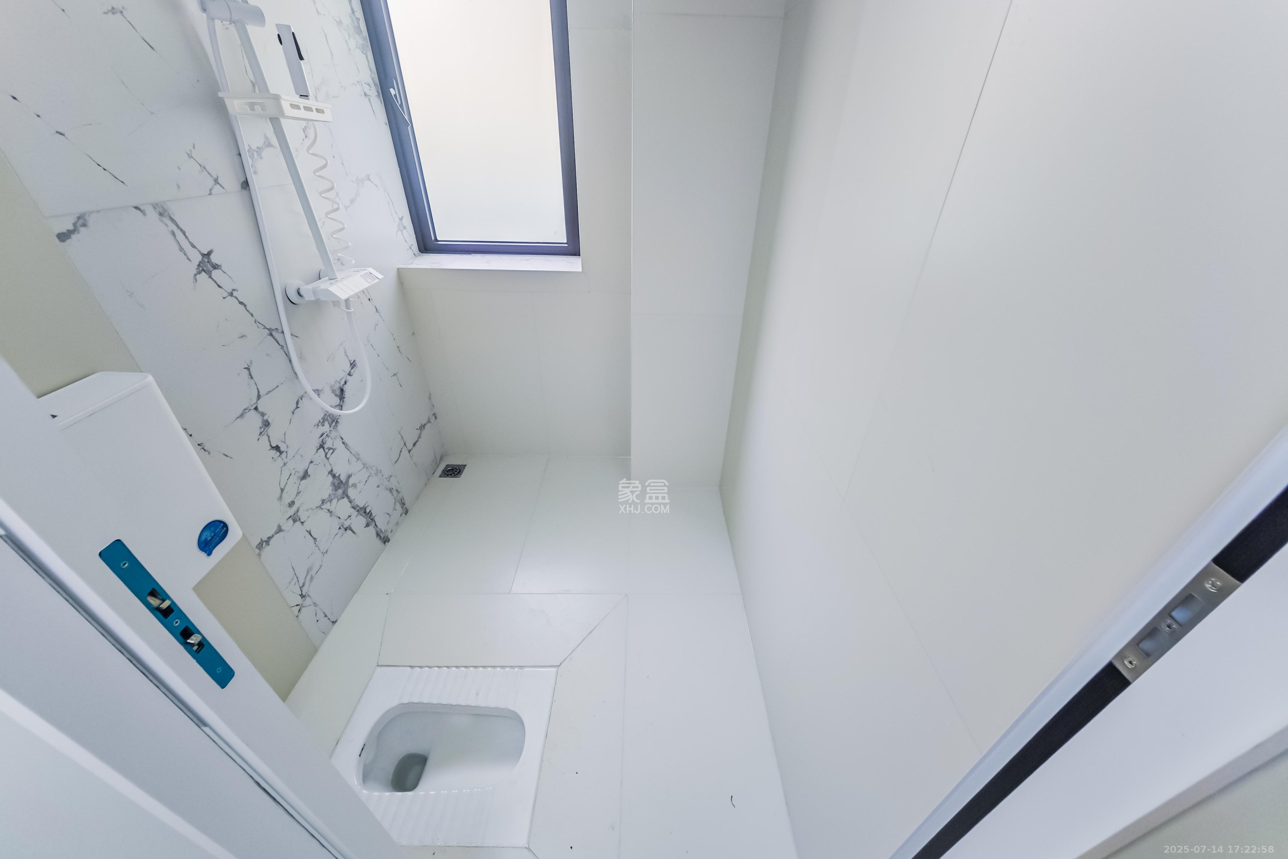 乐尚城 3室2厅2卫 116.8万 乐尚城 3室2厅2卫 116.8万卫生间