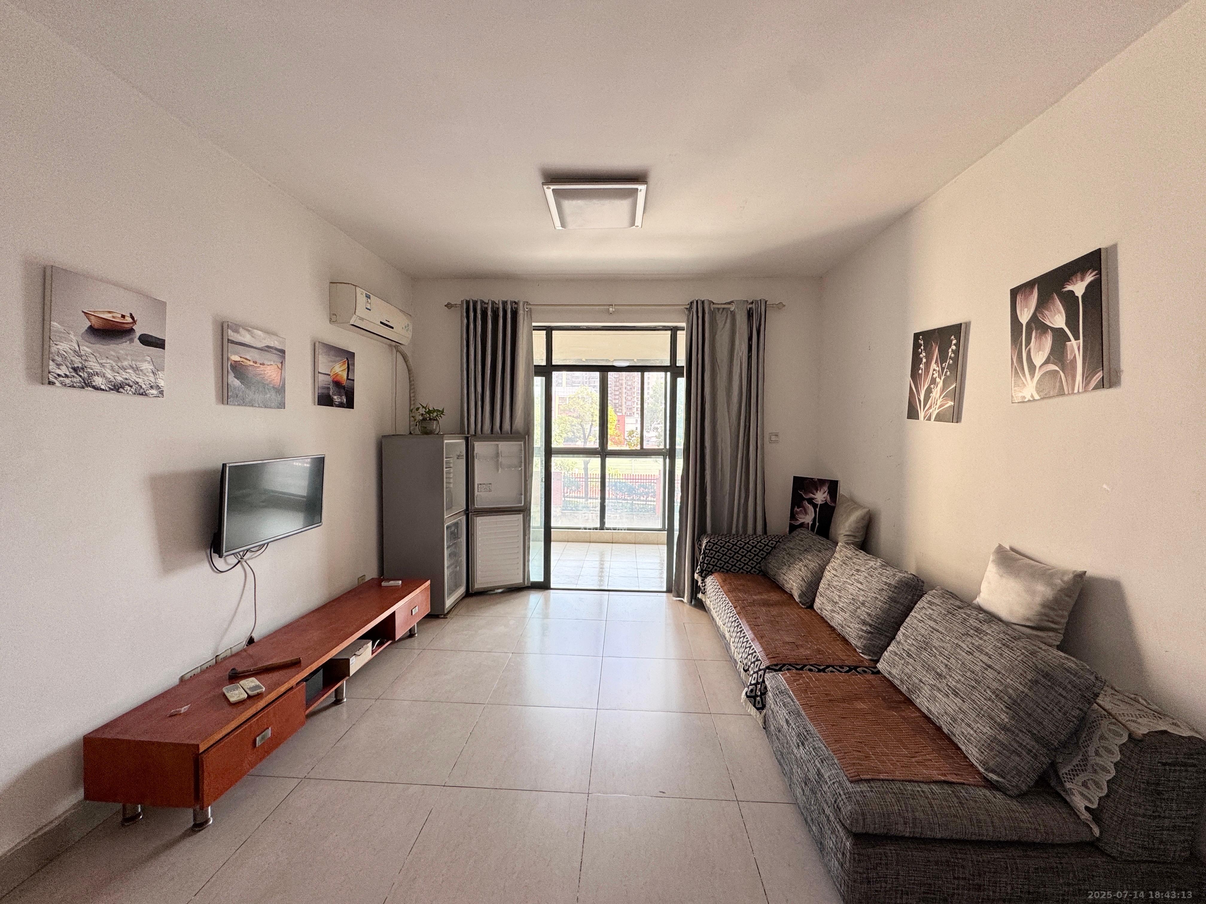 鑫远熙山 3室2厅1卫 2300.0元/月 鑫远熙山 3室2厅1卫 2300.0元/月室内图