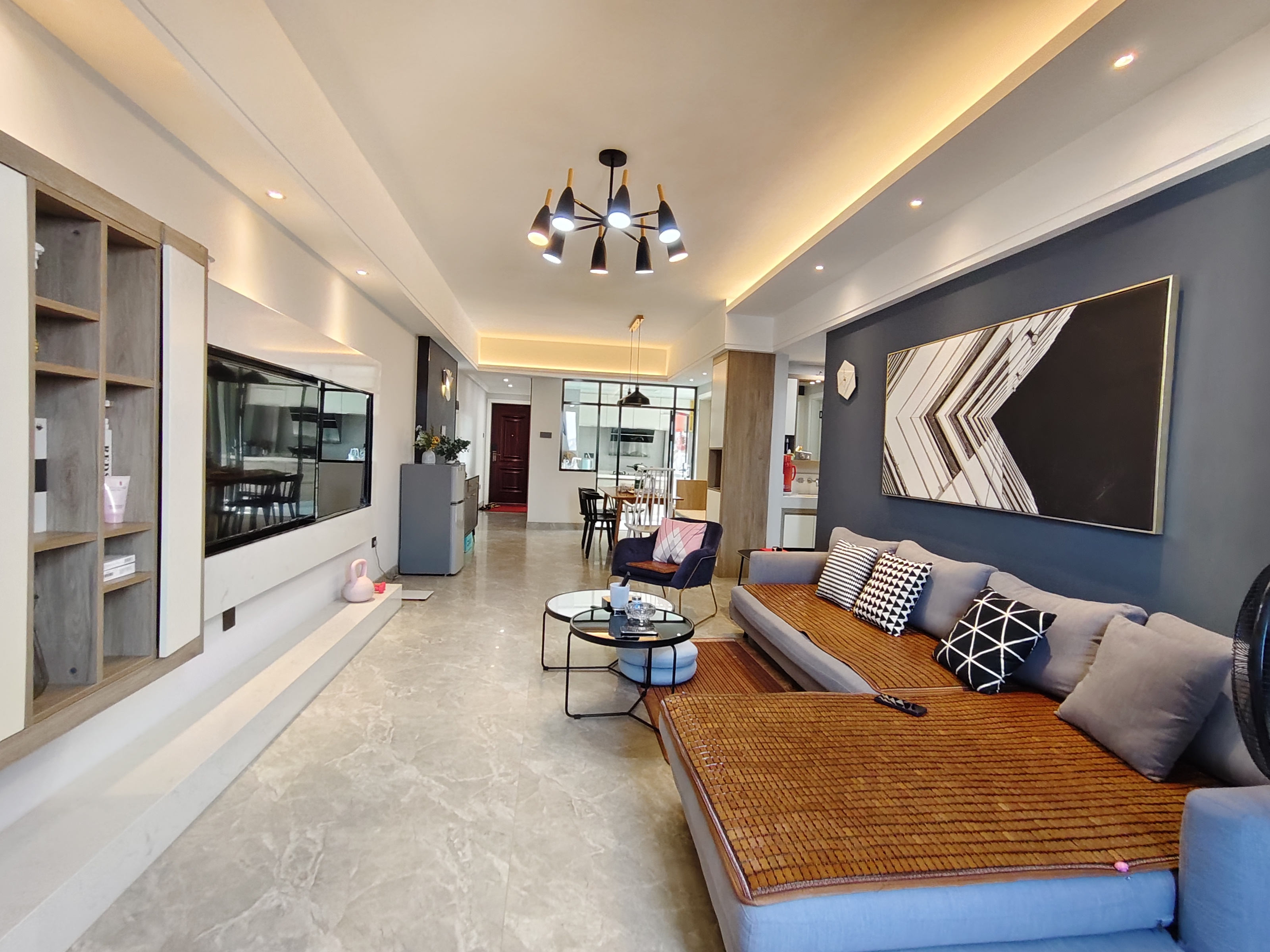 蓝海卧龙湾 3室2厅1卫 55.8万 蓝海卧龙湾 3室2厅1卫 55.8万室内图