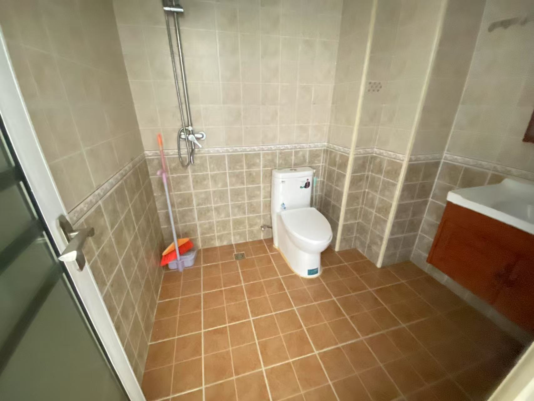 书馨苑  2室1厅1卫    2500.0元/月 书馨苑  2室1厅1卫    2500.0元/月室内图