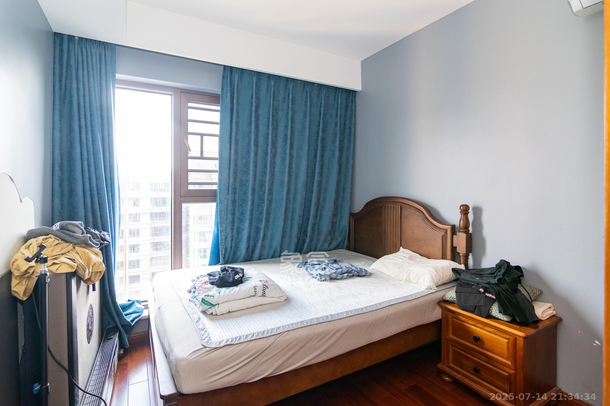 润和美郡(润和紫郡五期)  4室2厅2卫    115.0万 润和美郡(润和紫郡五期)  4室2厅2卫    115.0万卧室