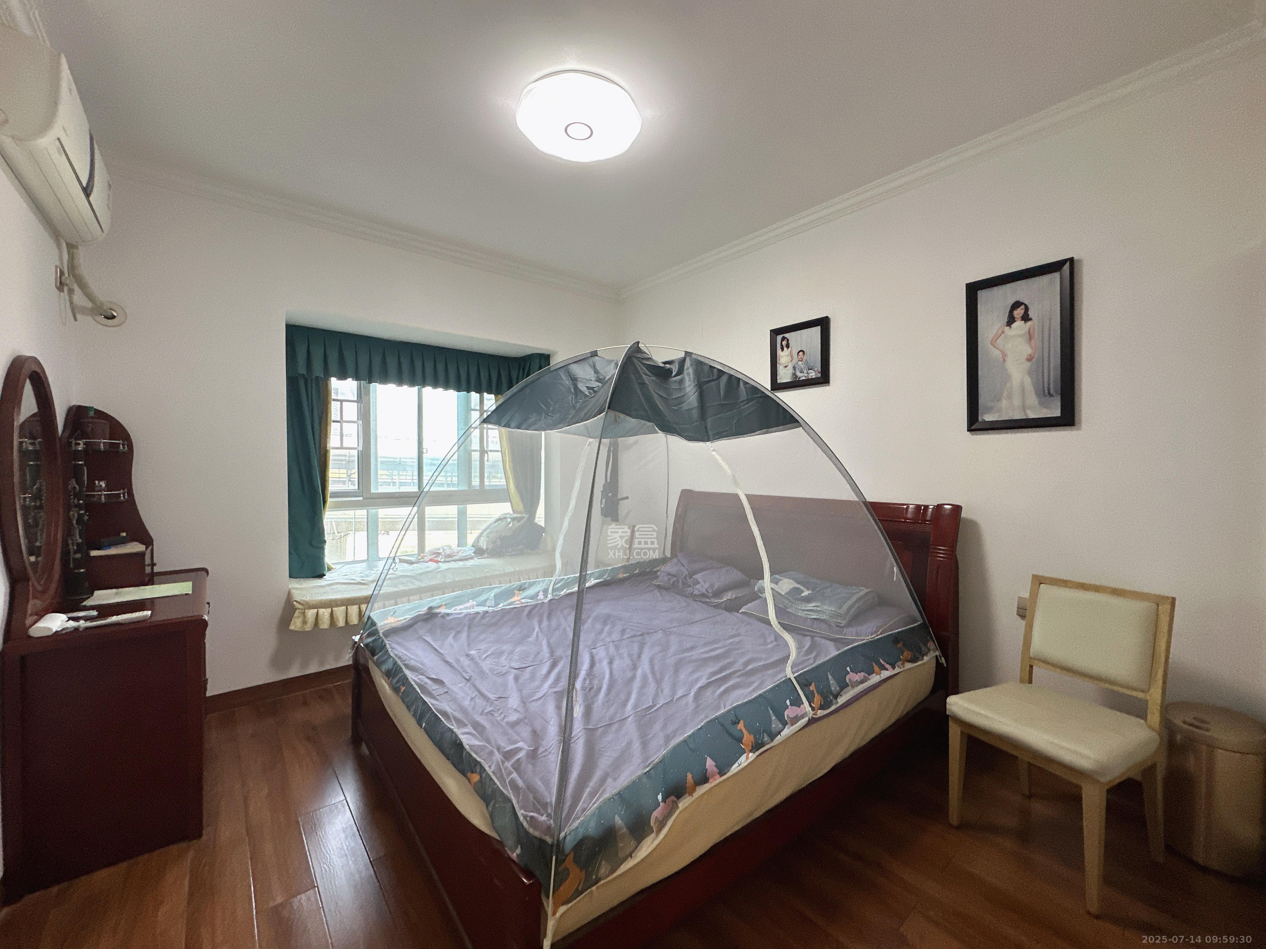 荣盛花语城 3室2厅1卫 2200.00元/月 荣盛花语城 3室2厅1卫 2200.00元/月室内图