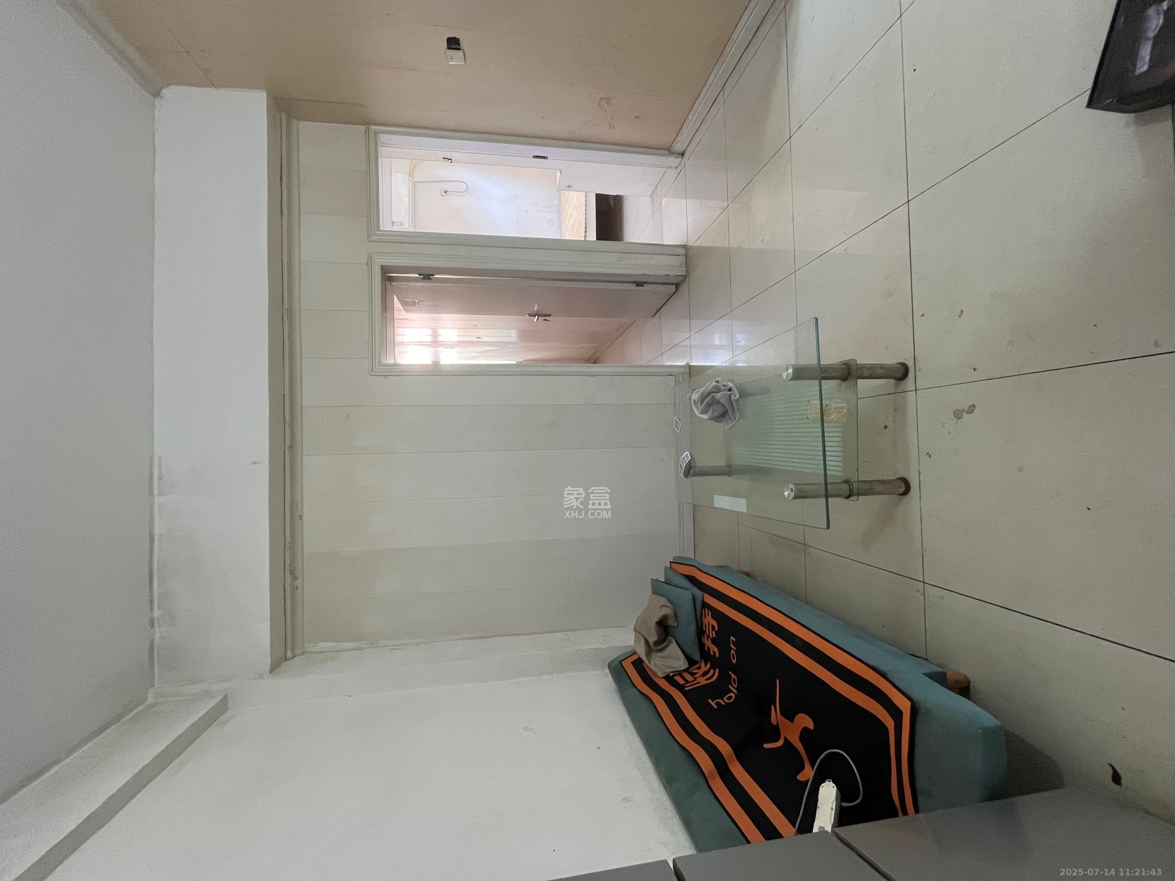 金鹰机电大市场  2室1厅1卫    1000.0元/月 金鹰机电大市场  2室1厅1卫    1000.0元/月