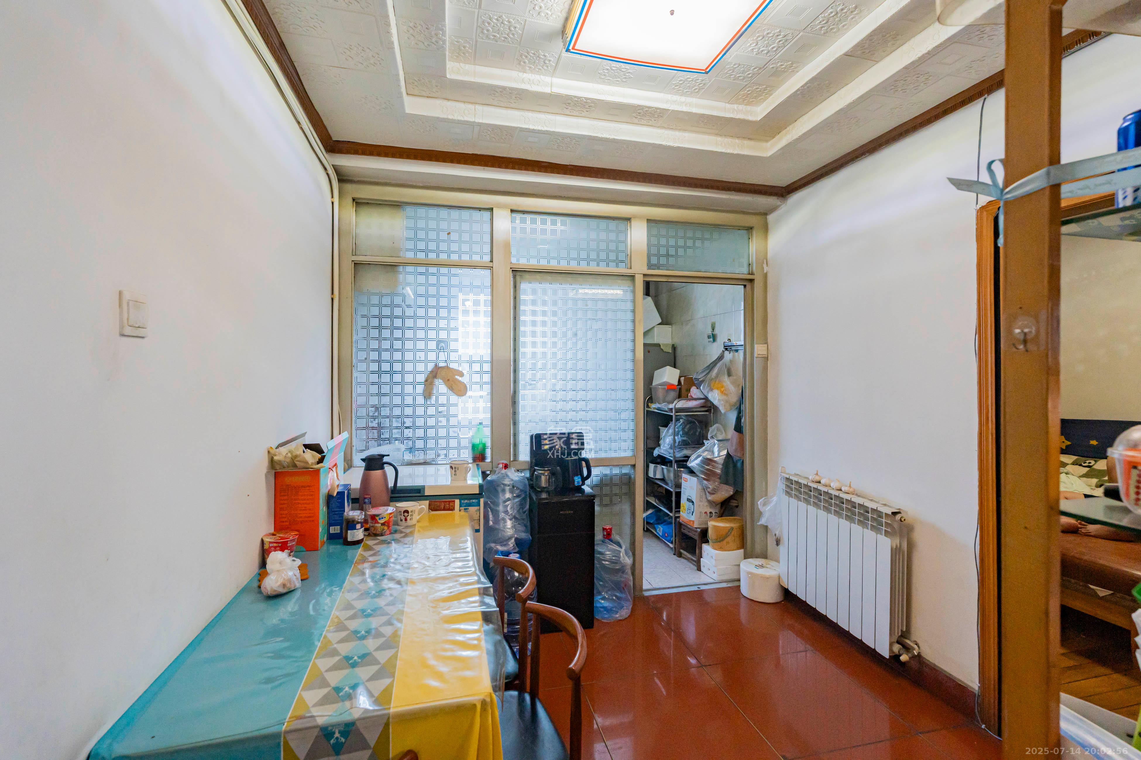 新奥燃气宿舍  2室2厅1卫    58.0万 新奥燃气宿舍  2室2厅1卫    58.0万客厅