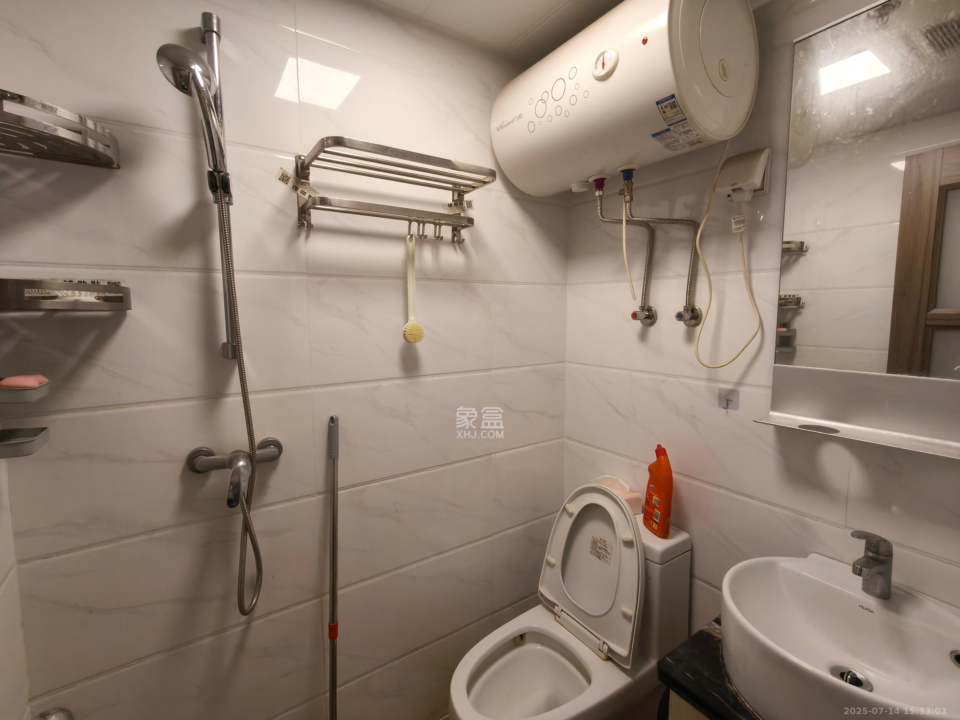 碧桂园星荟  1室1厅1卫    1000.0元/月 碧桂园星荟  1室1厅1卫    1000.0元/月室内图