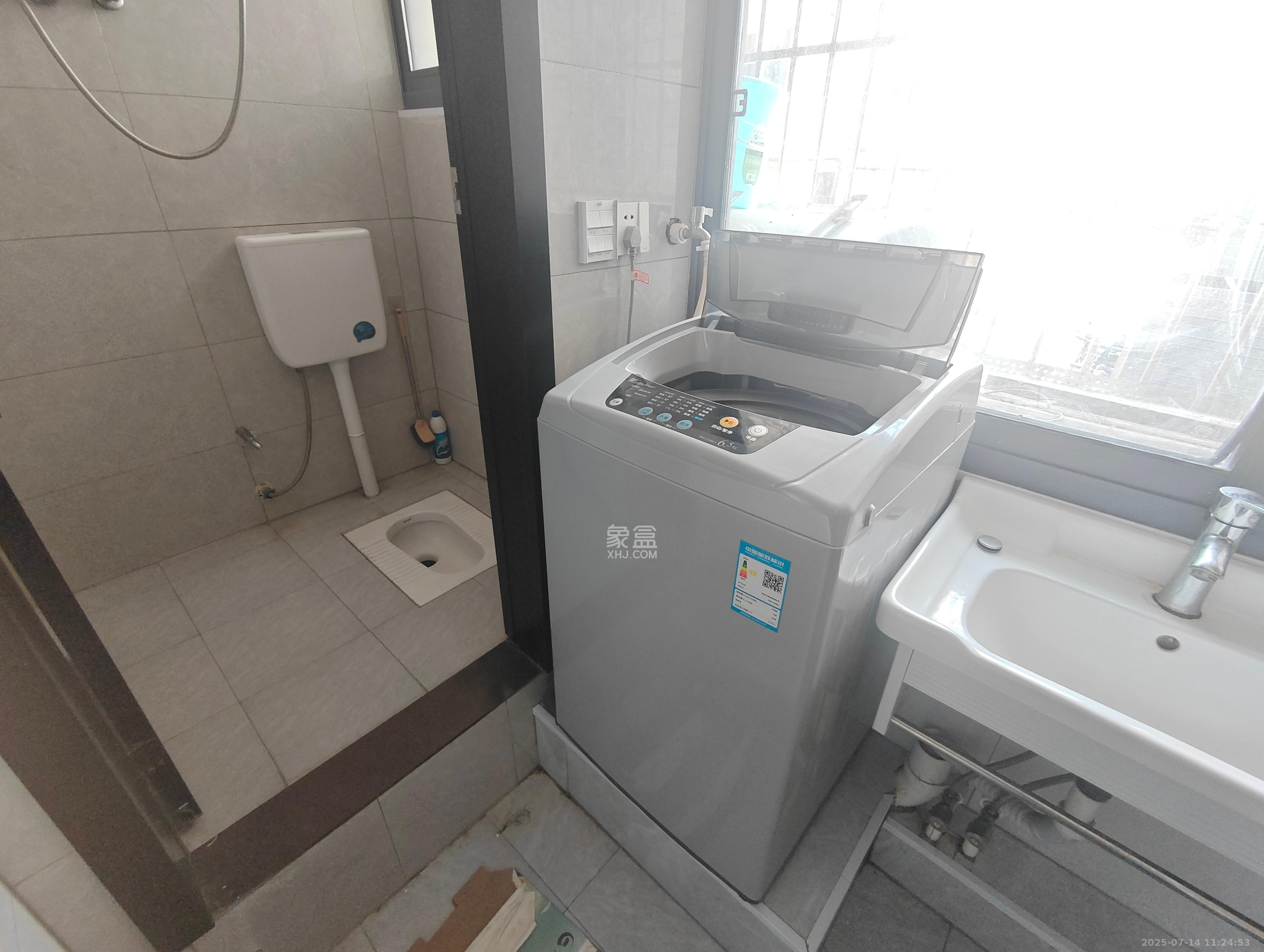 马王堆汽配城  1室1厅1卫   1500.00元/月室内图