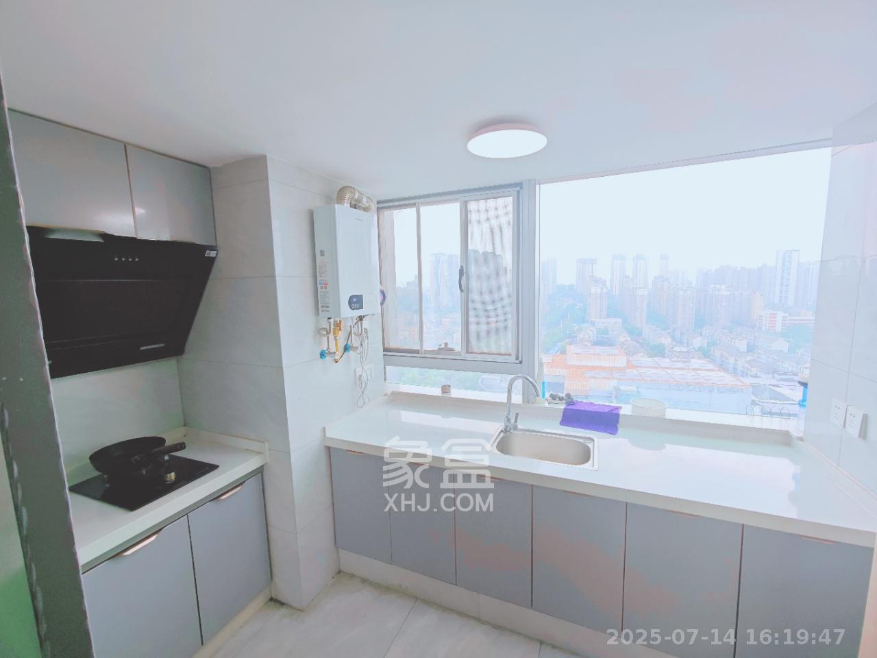 卓越伊景寓  1室1厅1卫    2200.0元/月室内图