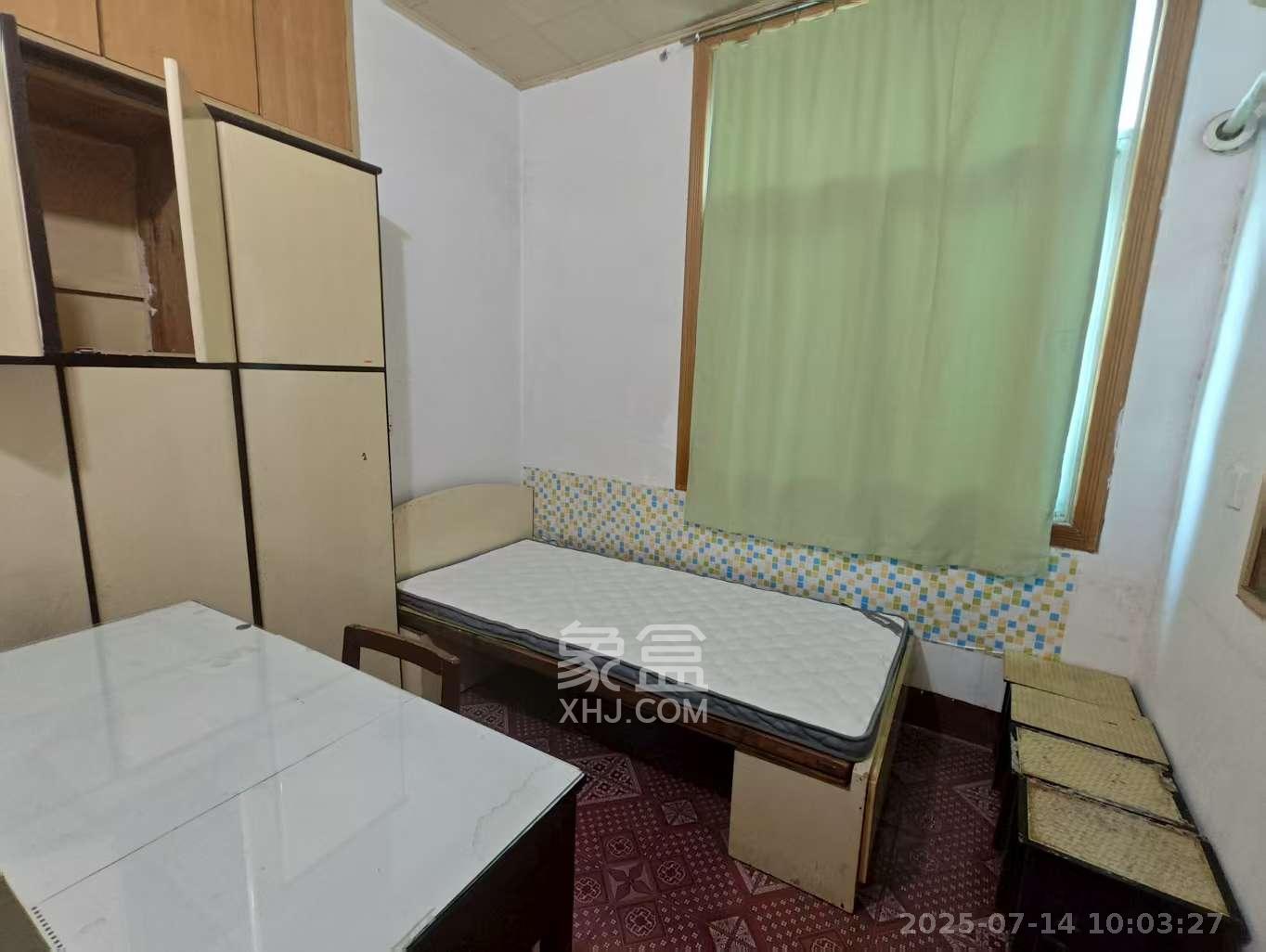 湘农桥社区 3室1厅1卫 1800.0元/月 湘农桥社区 3室1厅1卫 1800.0元/月室内图