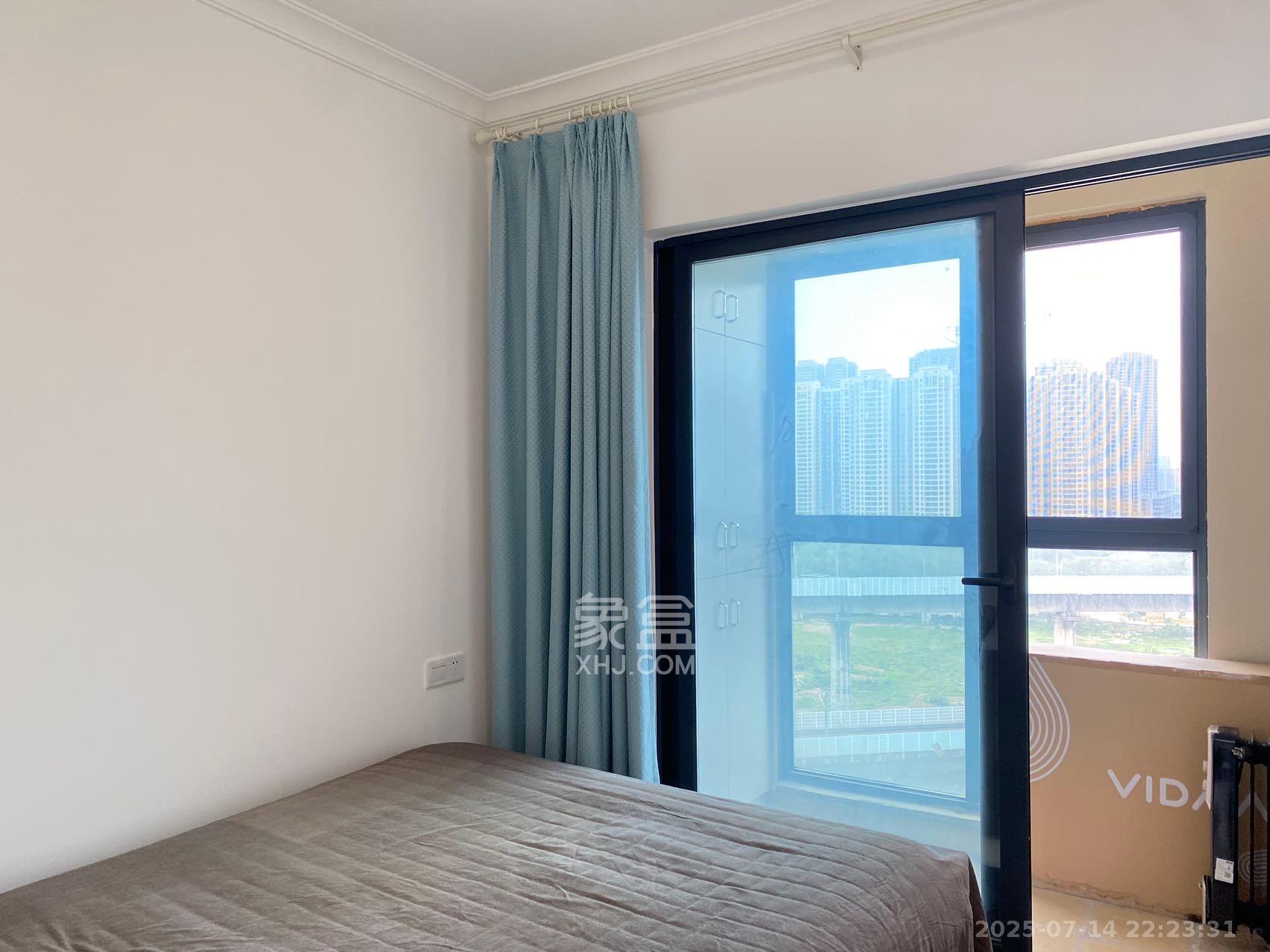 万科魅力之城观澜里 3室2厅2卫 3500.0元/月 万科魅力之城观澜里 3室2厅2卫 3500.0元/月室内图