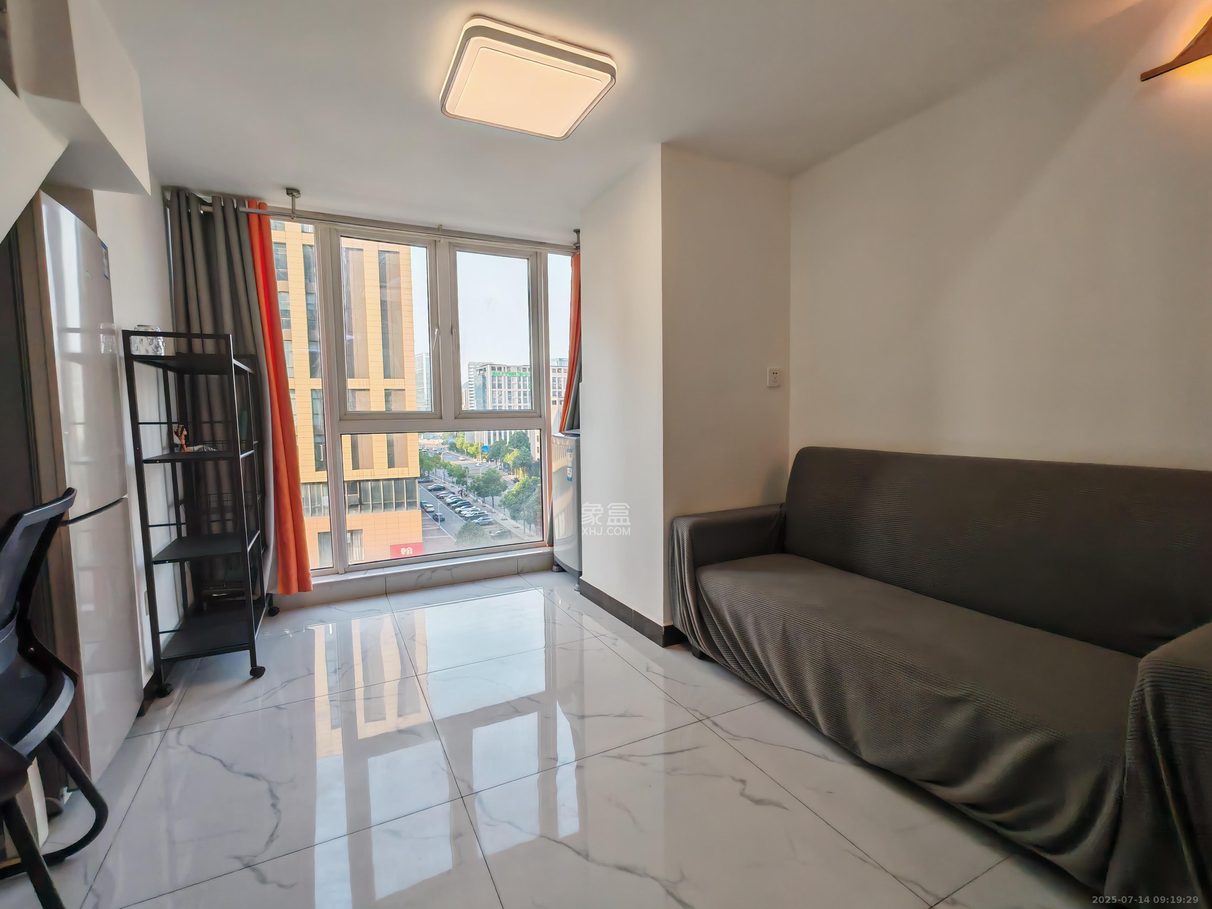 金地中交麓谷香颂(金地中交雅苑)  2室1厅1卫    2280.0元/月 金地中交麓谷香颂(金地中交雅苑)  2室1厅1卫    2280.0元/月