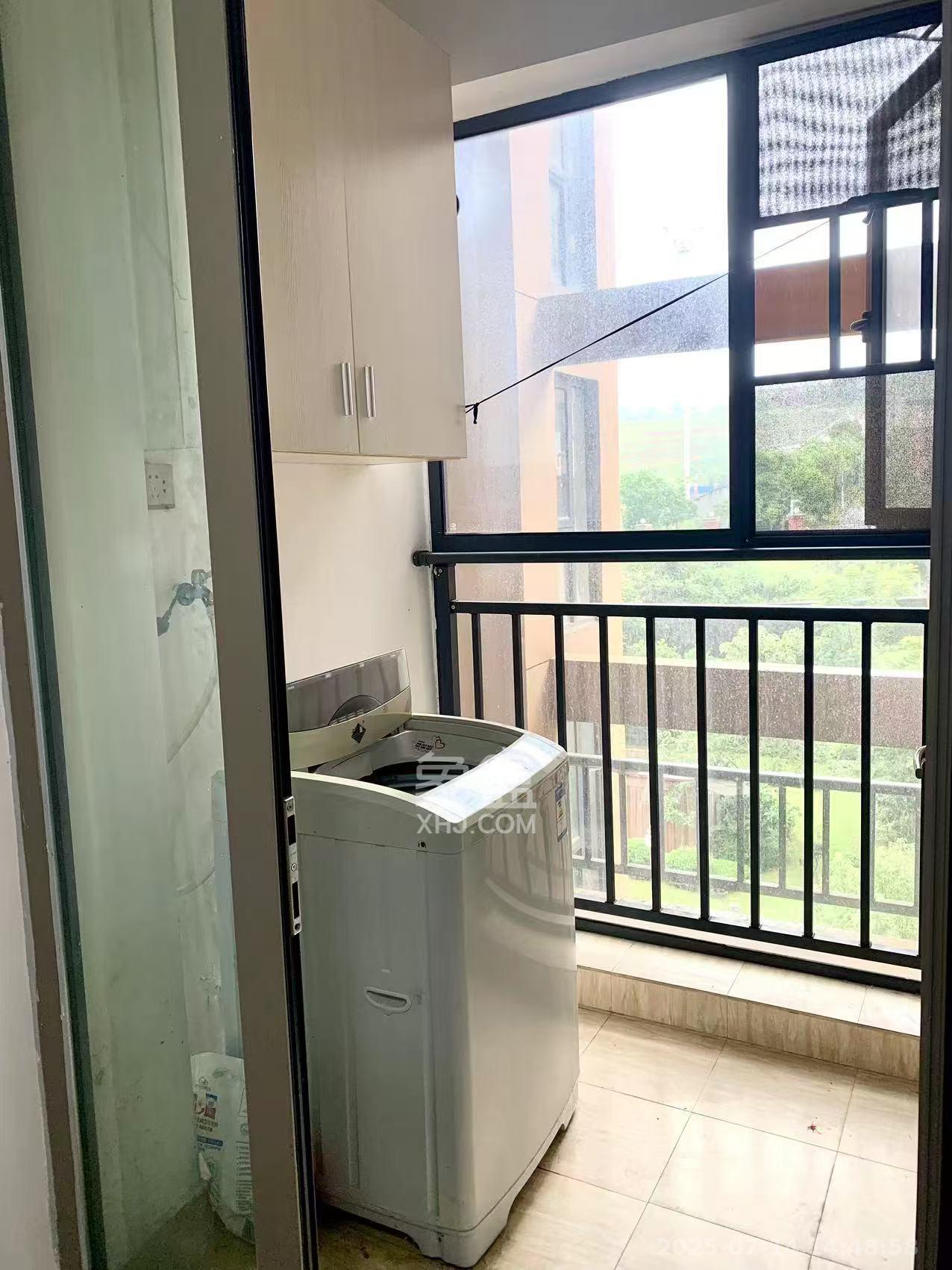 怡海星城 3室2厅1卫 1900.0元/月 怡海星城 3室2厅1卫 1900.0元/月室内图