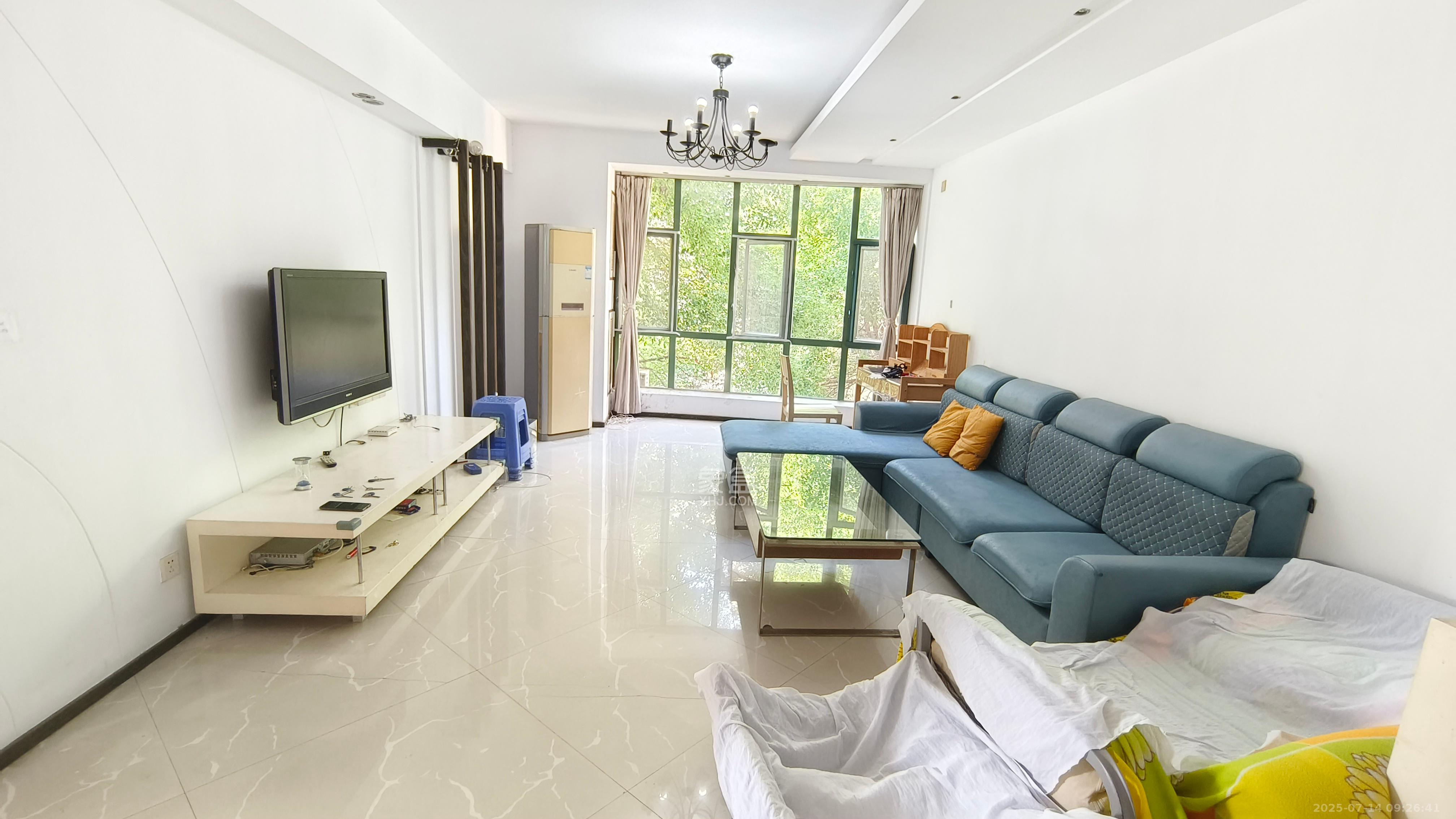 芙蓉苑  3室2厅2卫    2800.0元/月 芙蓉苑  3室2厅2卫    2800.0元/月室内图