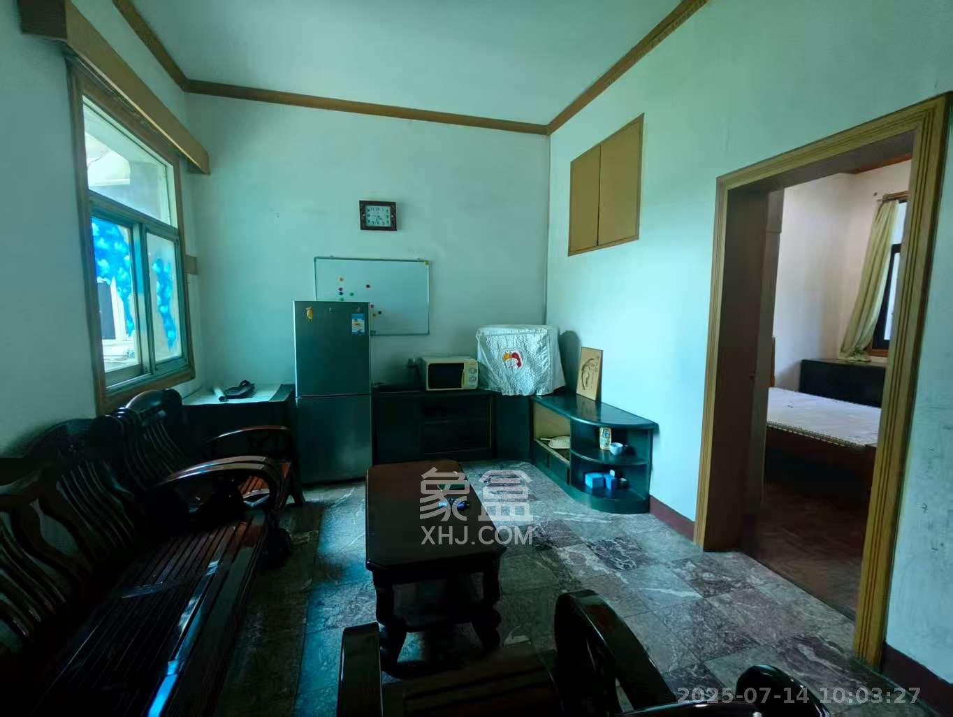 湘农桥社区 3室1厅1卫 1800.0元/月 湘农桥社区 3室1厅1卫 1800.0元/月室内图