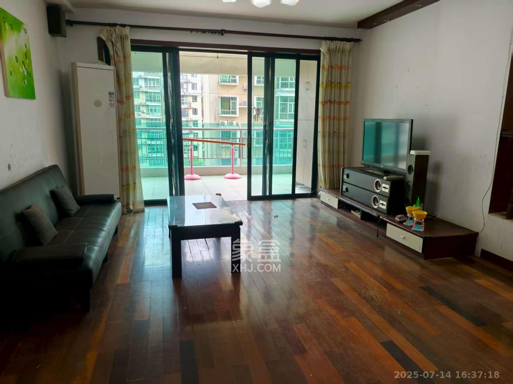 王府花园 3室2厅1卫 2800.0元/月 王府花园 3室2厅1卫 2800.0元/月室内图