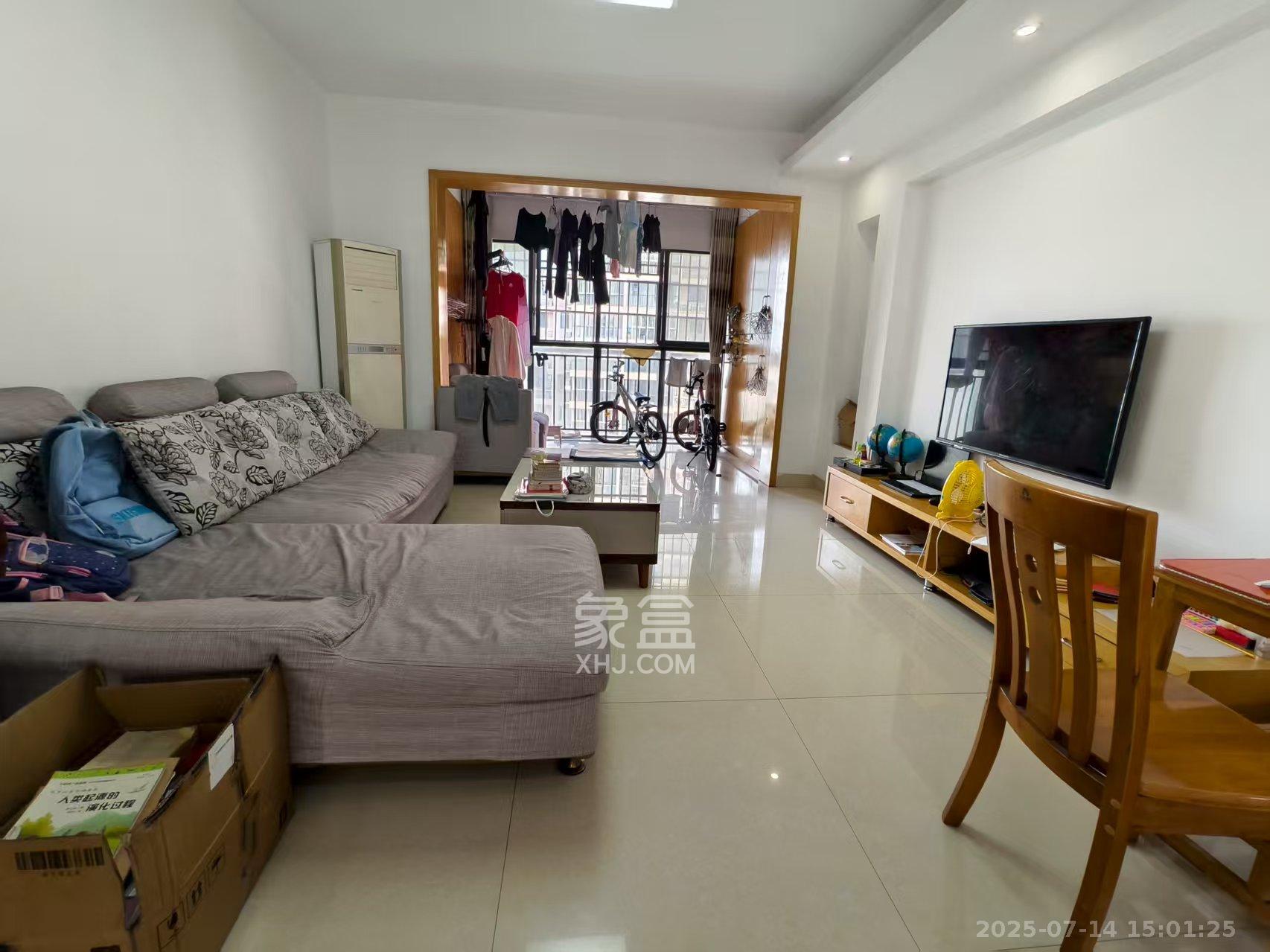 卓越蔚蓝海岸二期 3室2厅1卫 2800.0元/月 卓越蔚蓝海岸二期 3室2厅1卫 2800.0元/月室内图