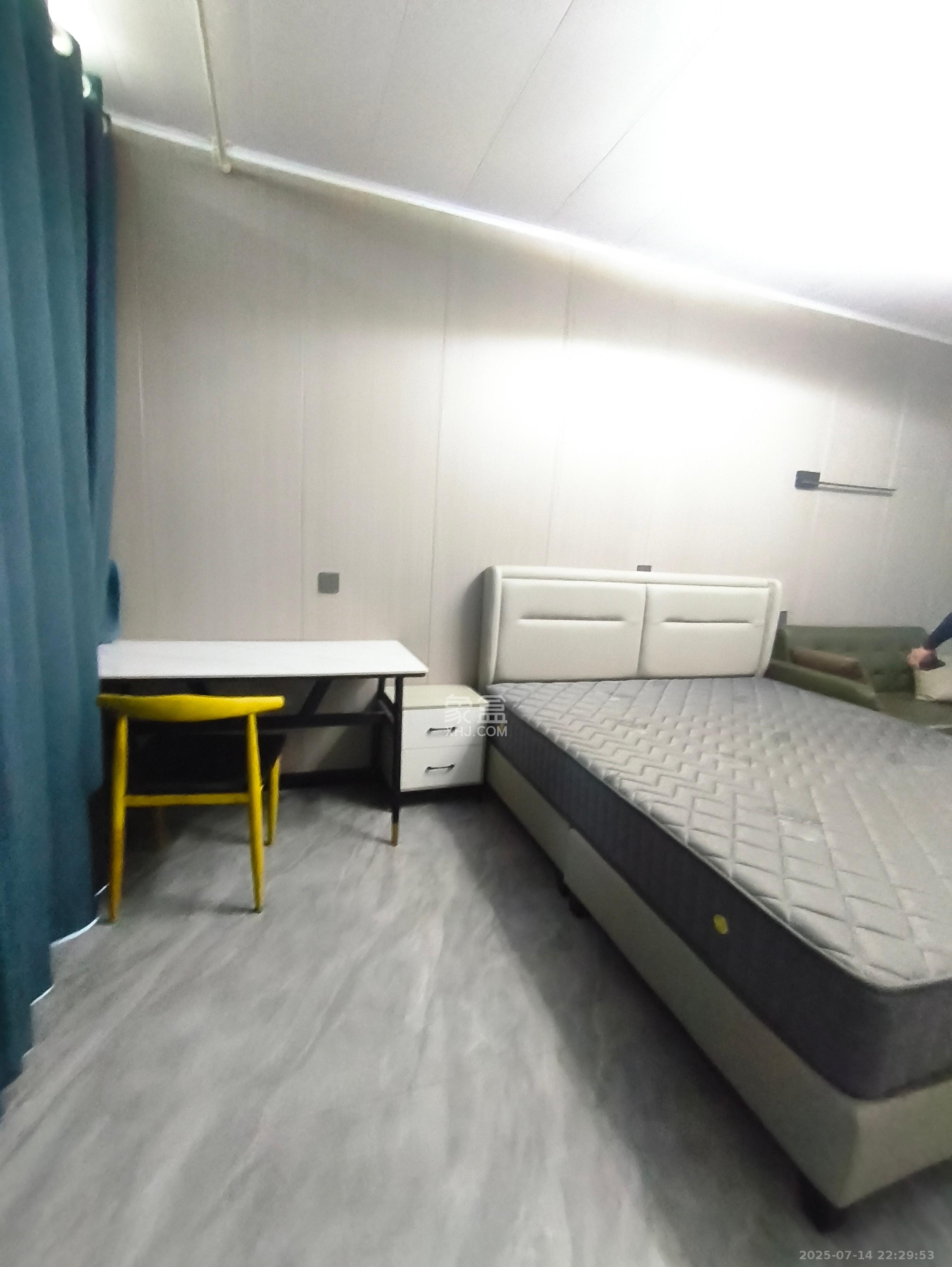 华宇时代广场 1室1厅1卫 1240.0元/月 华宇时代广场 1室1厅1卫 1240.0元/月室内图