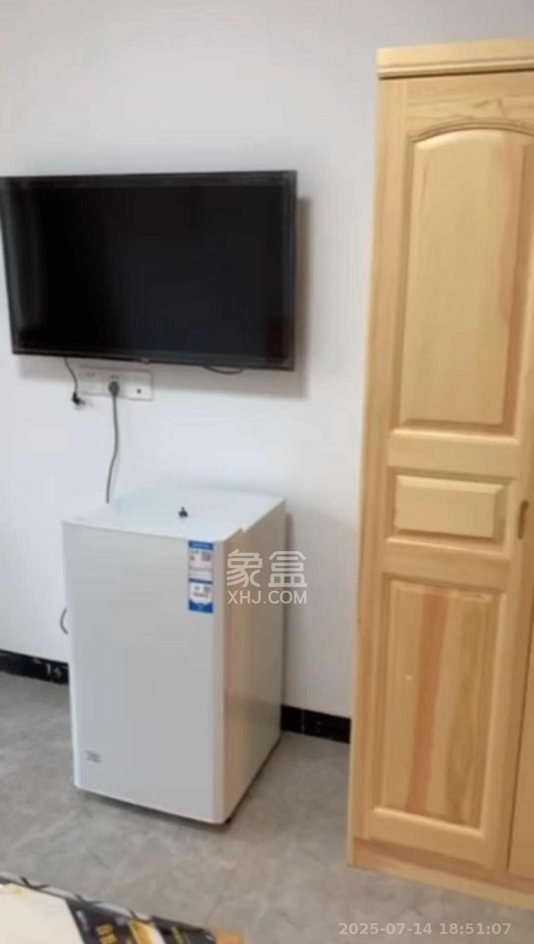 岳北社区  1室1厅1卫    1200.0元/月 岳北社区  1室1厅1卫    1200.0元/月室内图