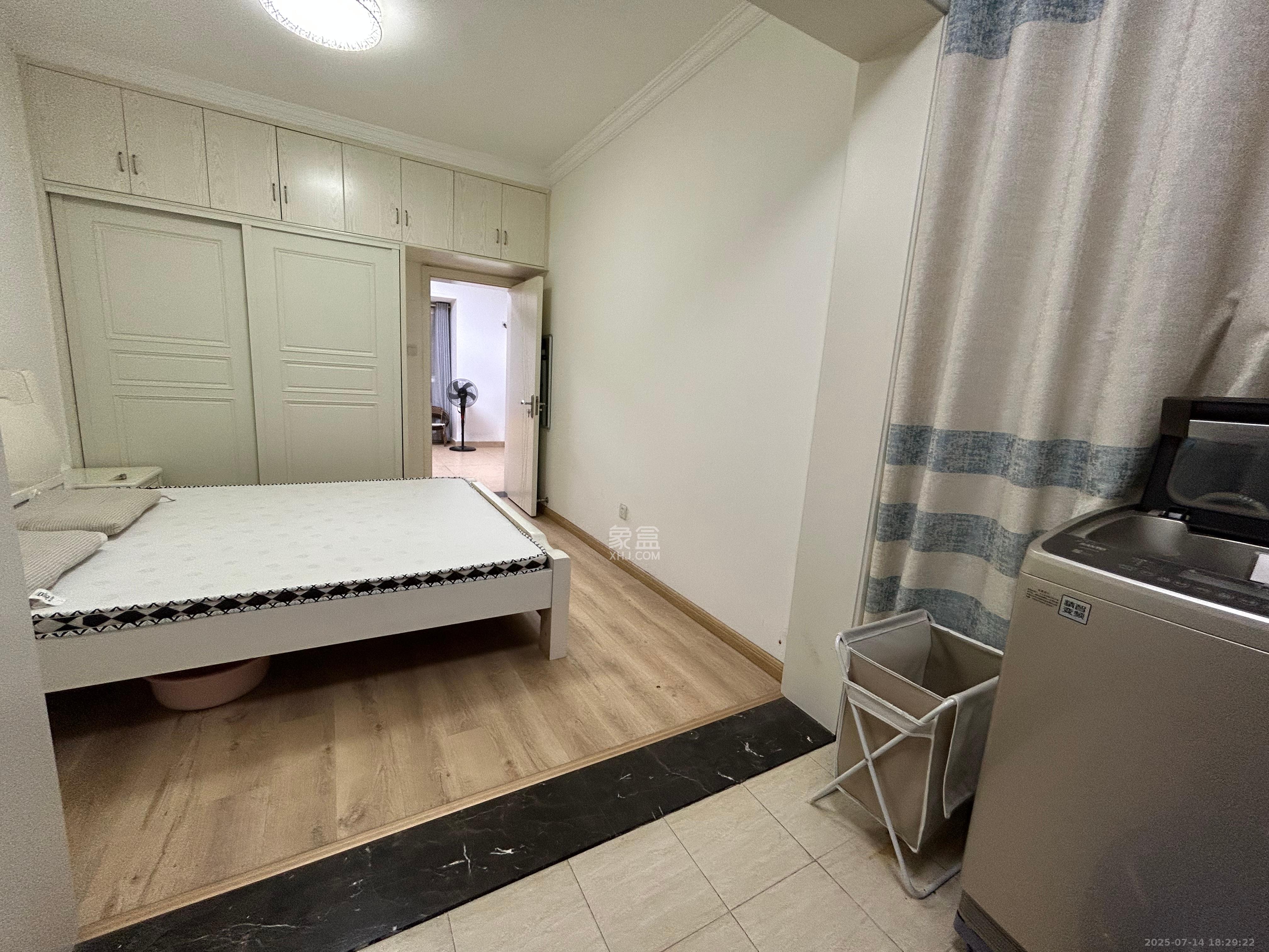 路桥宿舍 2室1厅1卫 1680.0元/月 路桥宿舍 2室1厅1卫 1680.0元/月室内图