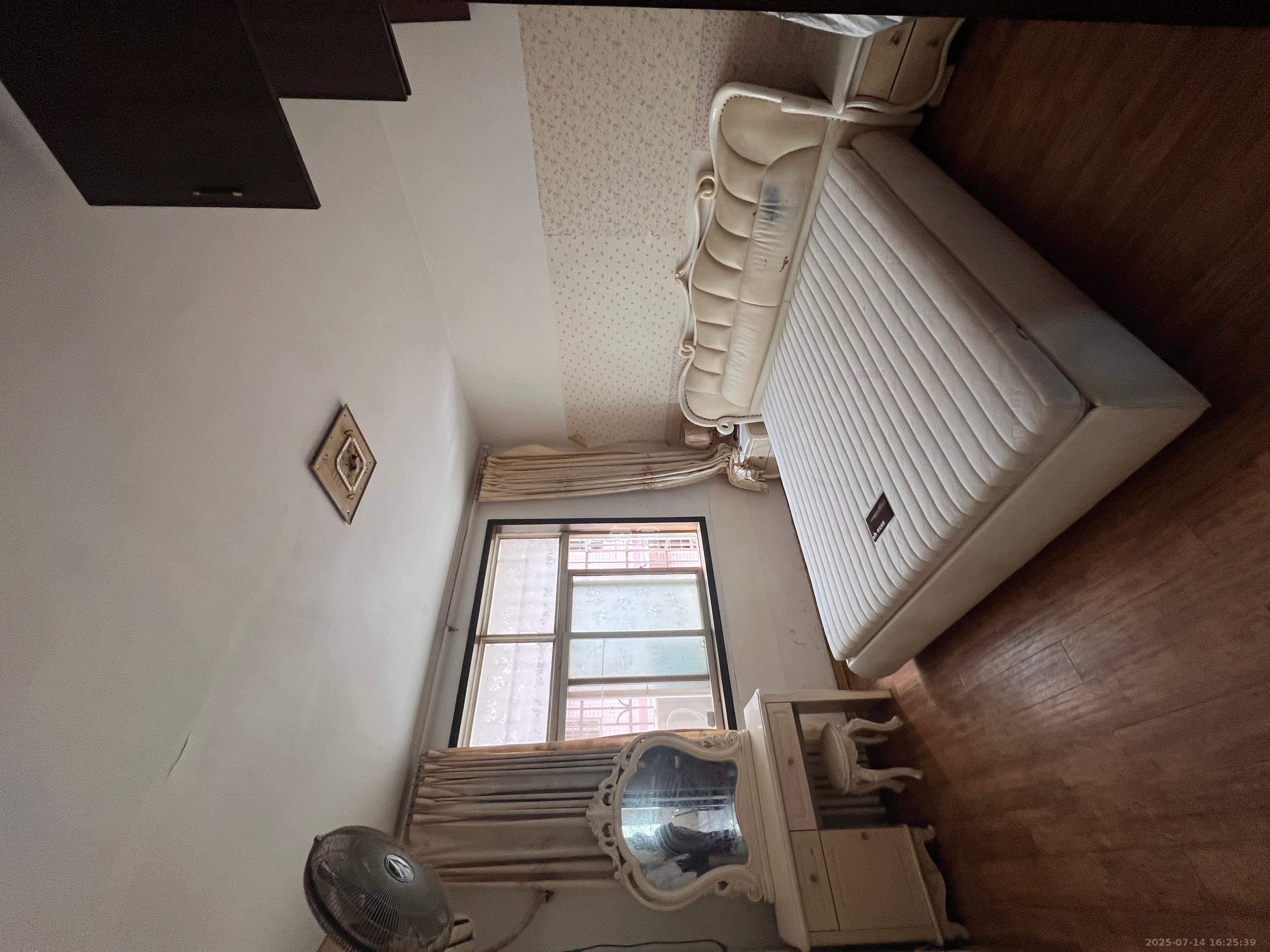 泉塘小区  3室2厅1卫    1450.0元/月 泉塘小区  3室2厅1卫    1450.0元/月室内图