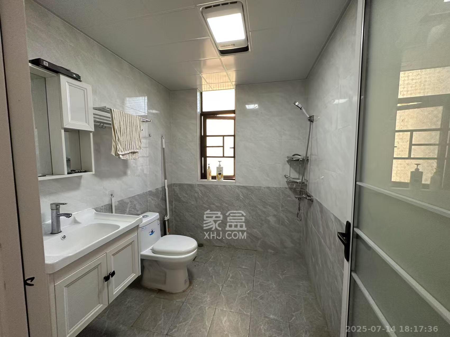 江山帝景雅典  3室2厅1卫    2500.0元/月 江山帝景雅典  3室2厅1卫    2500.0元/月室内图