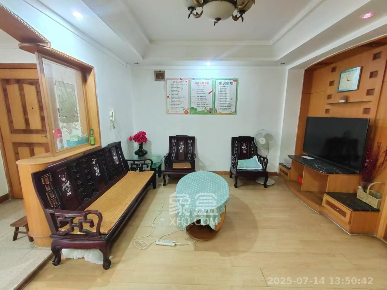 向韶村  2室1厅1卫    2000.0元/月 向韶村  2室1厅1卫    2000.0元/月室内图